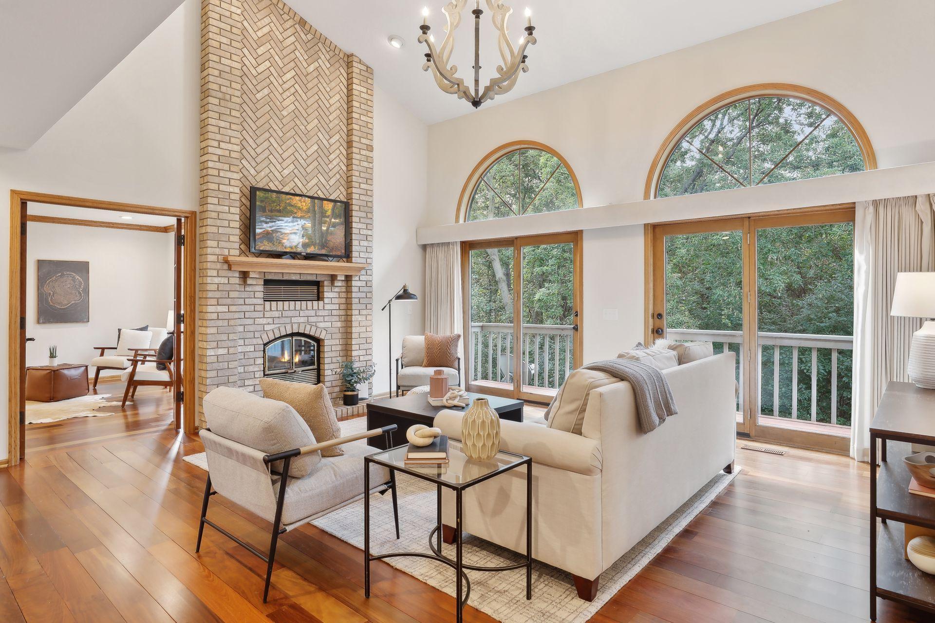 804 Deer Trail Point
