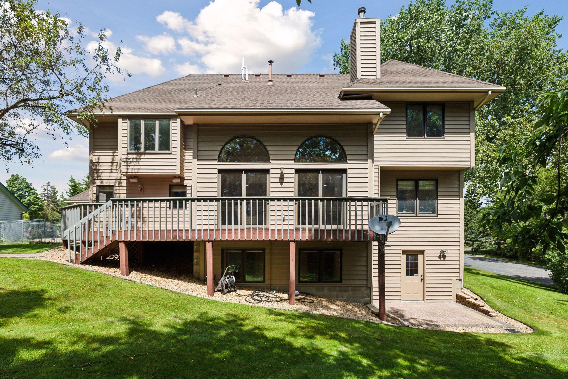 804 Deer Trail Point