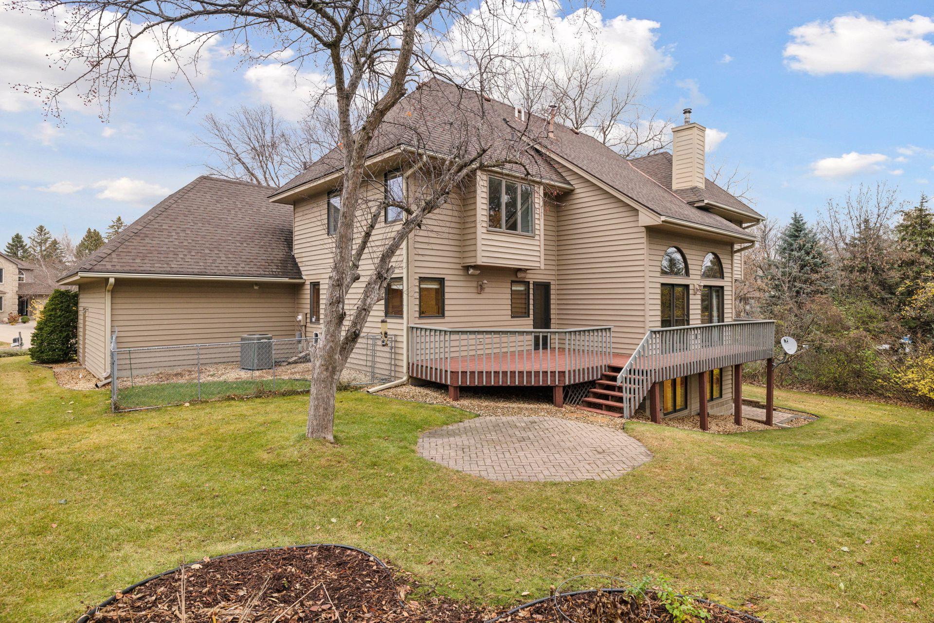 804 Deer Trail Point