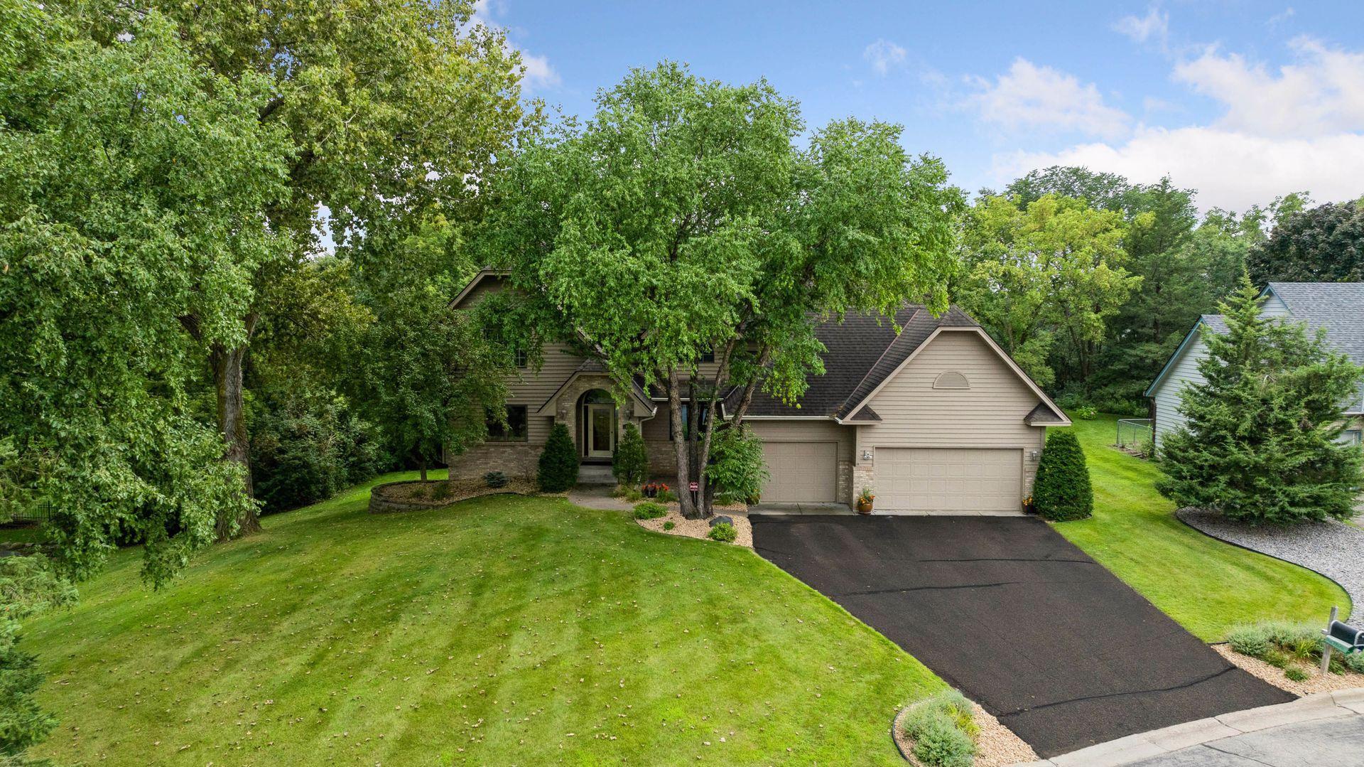 804 Deer Trail Point