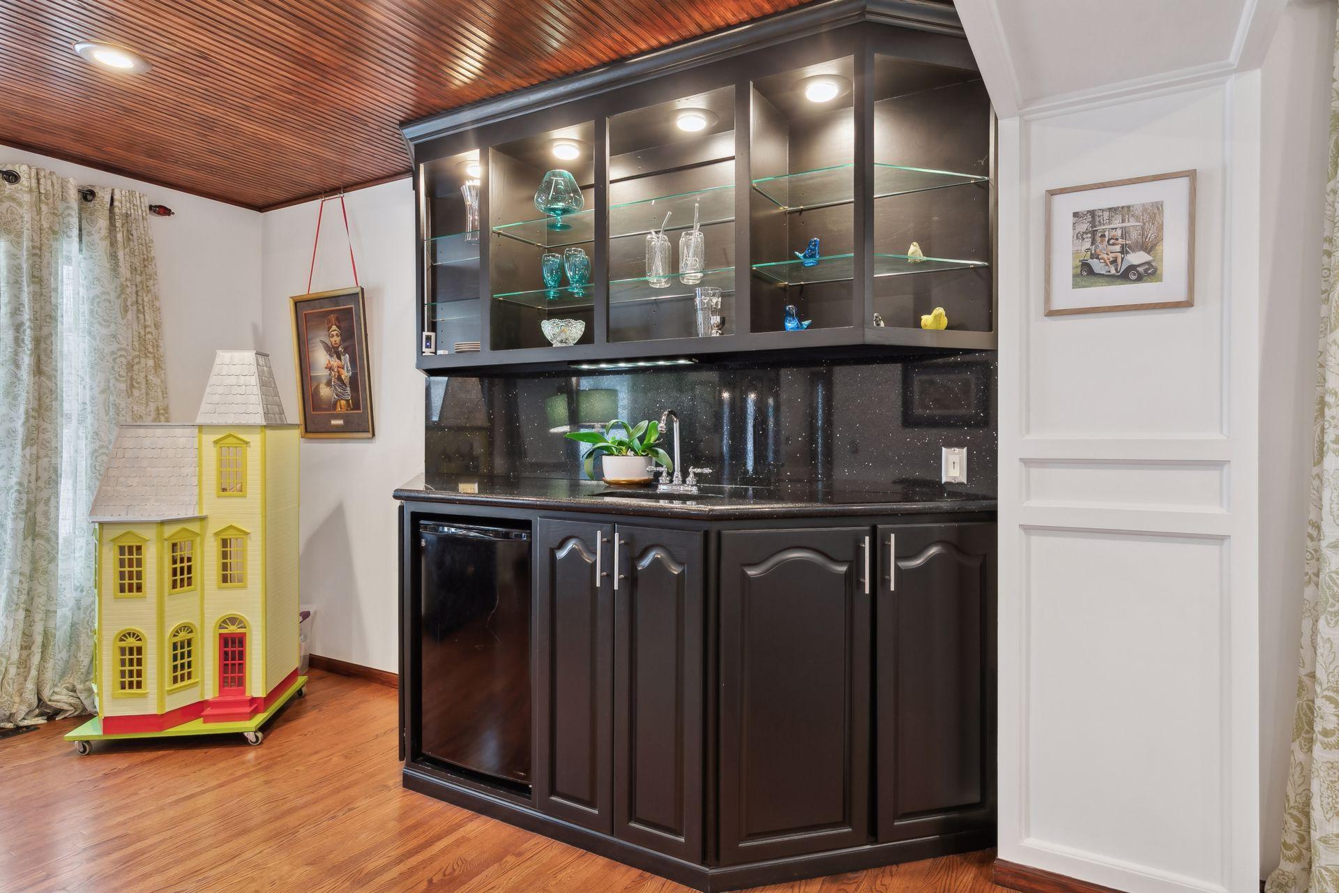 1618 Murphy Parkway