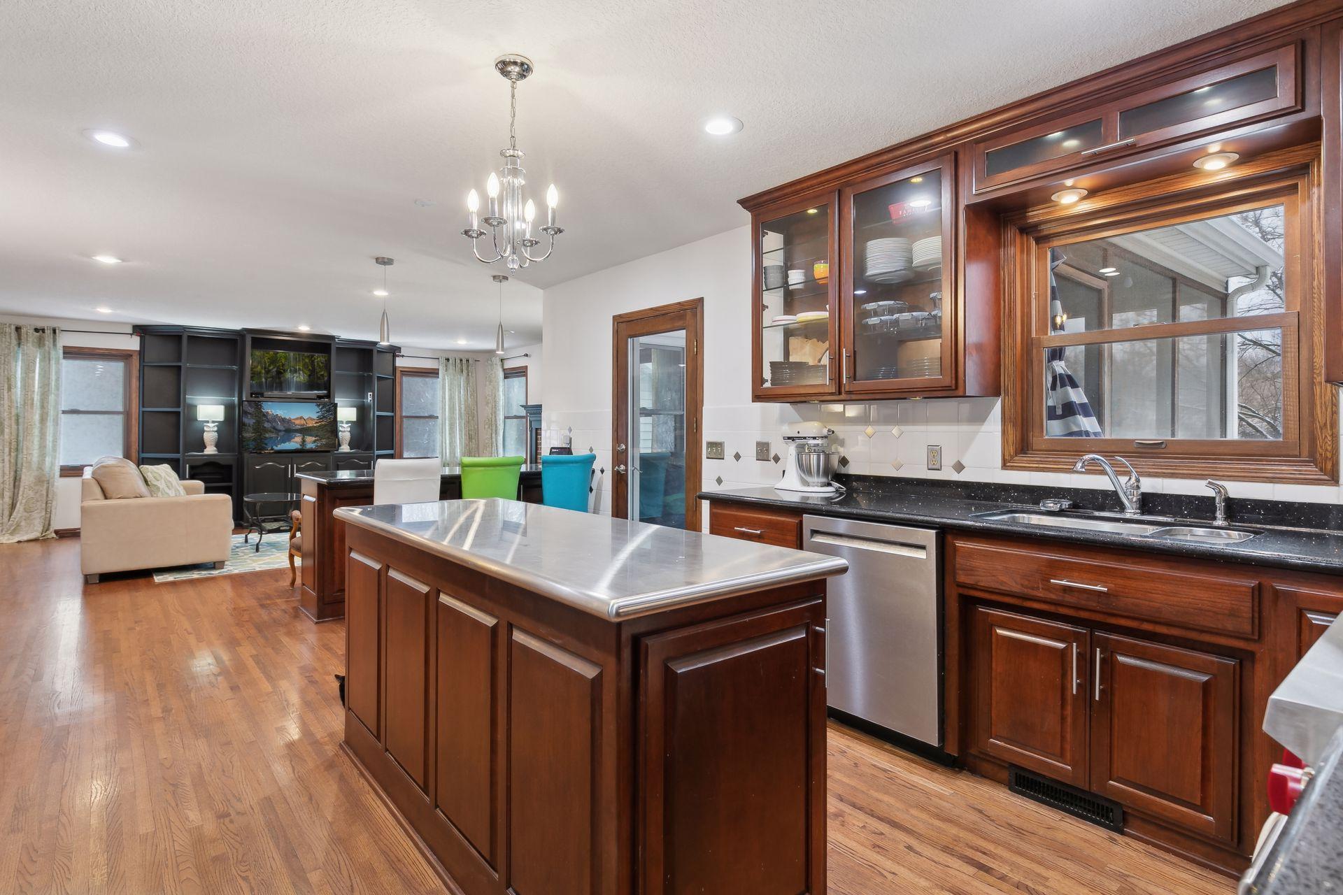 1618 Murphy Parkway