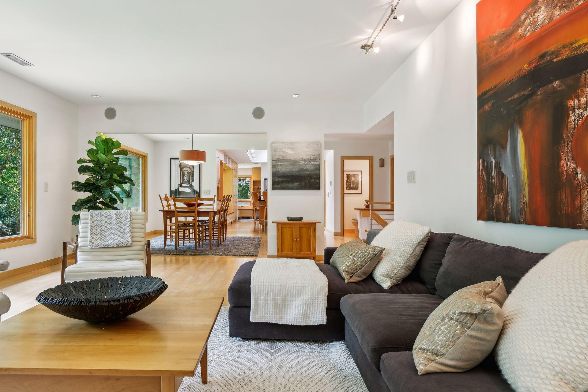 2018 Lower Saint Dennis Road