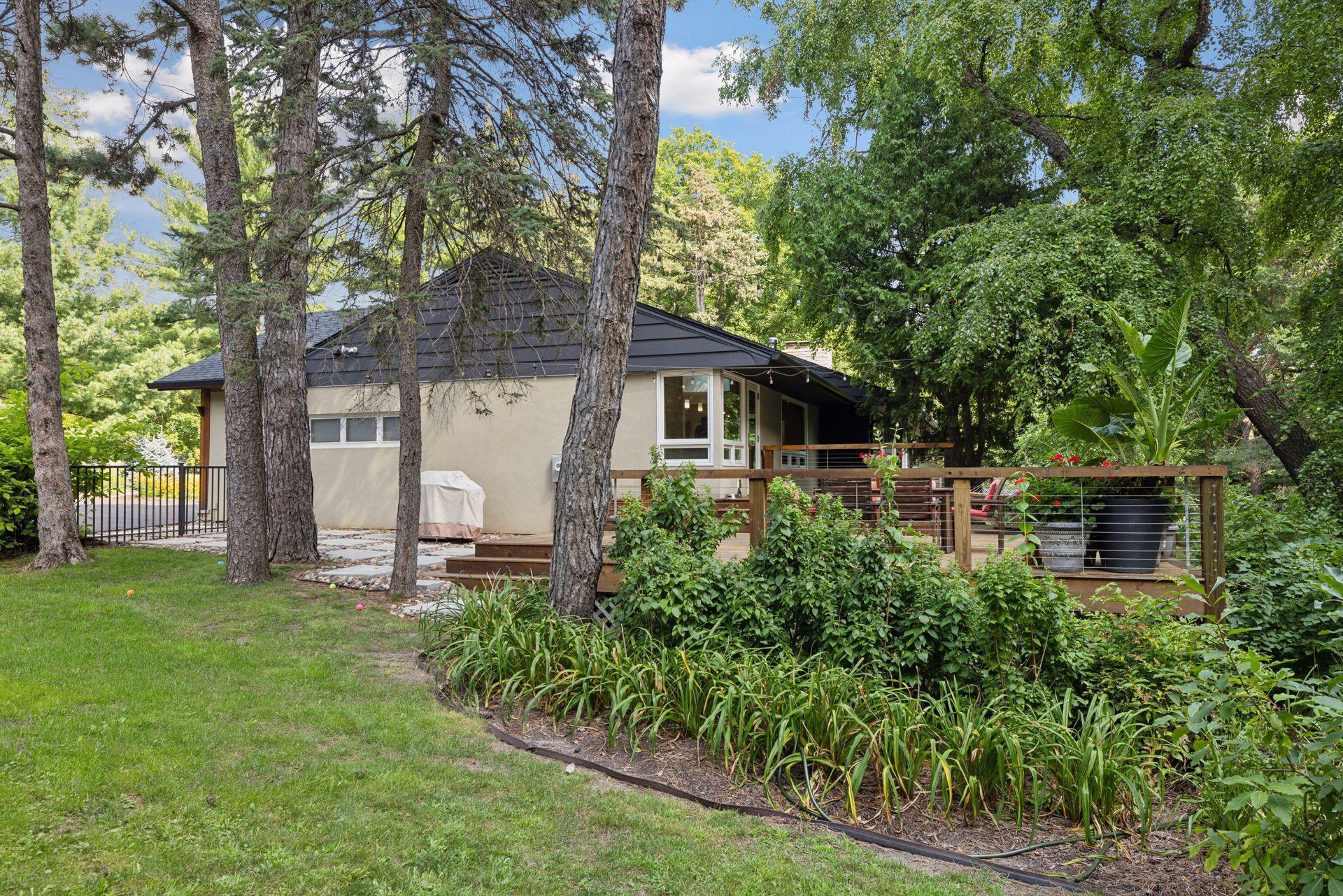 2018 Lower Saint Dennis Road