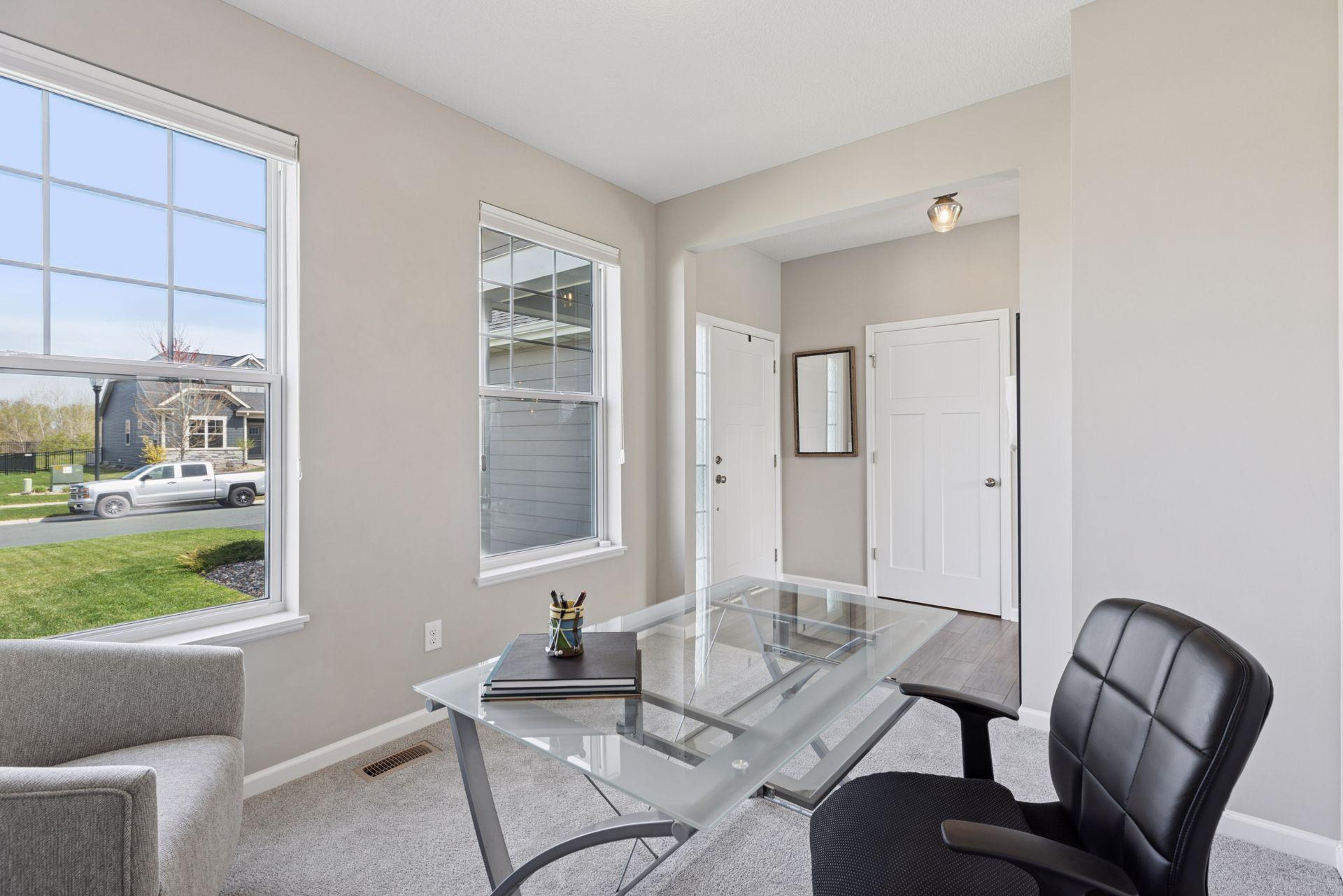 822 June Avenue N