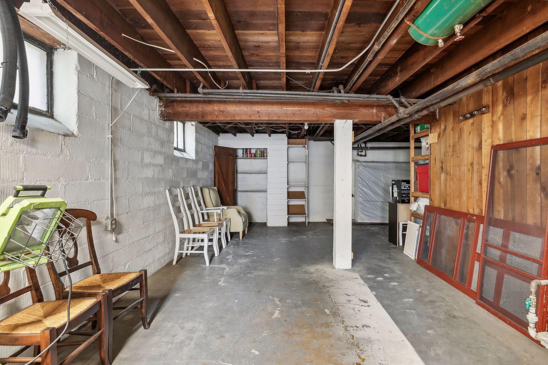 2092 Fairmount Avenue