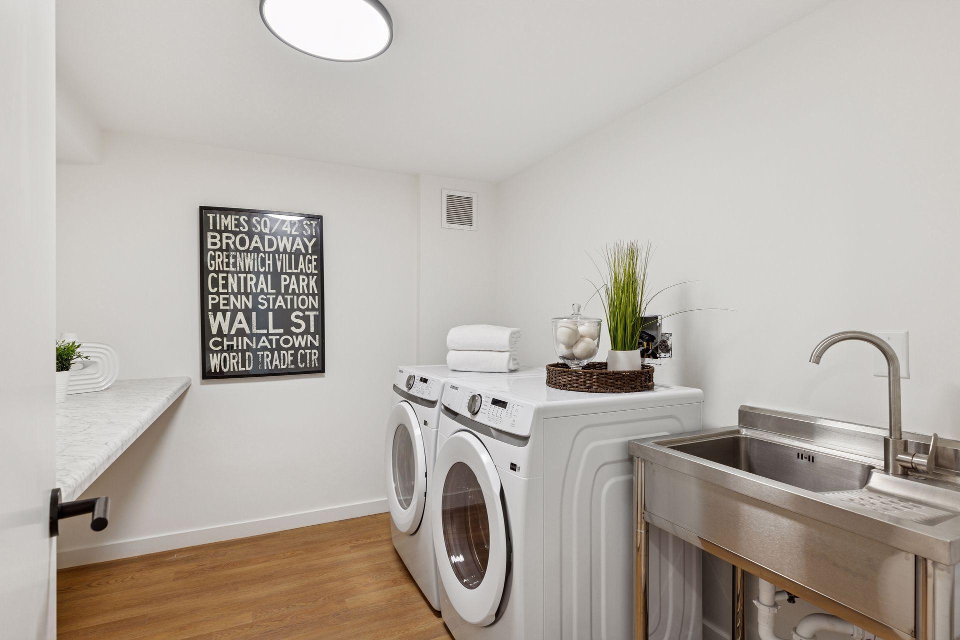2221 Youngman Avenue Unit: 202