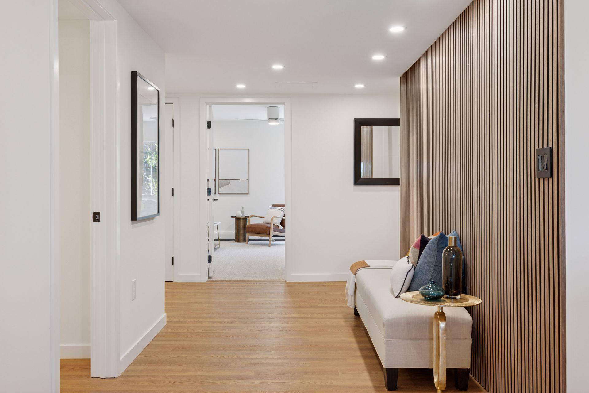 2221 Youngman Avenue Unit: 202