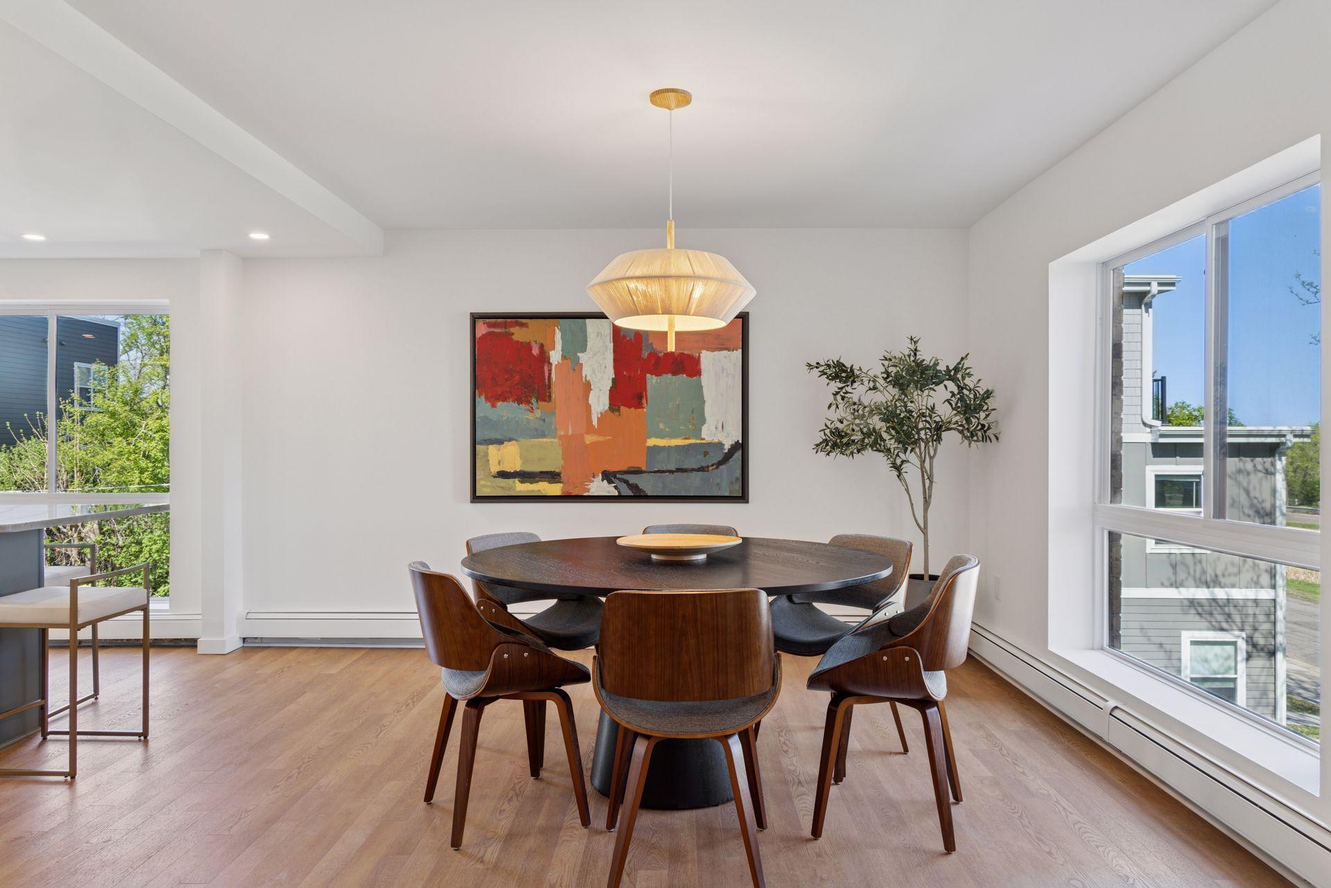 2221 Youngman Avenue Unit: 202