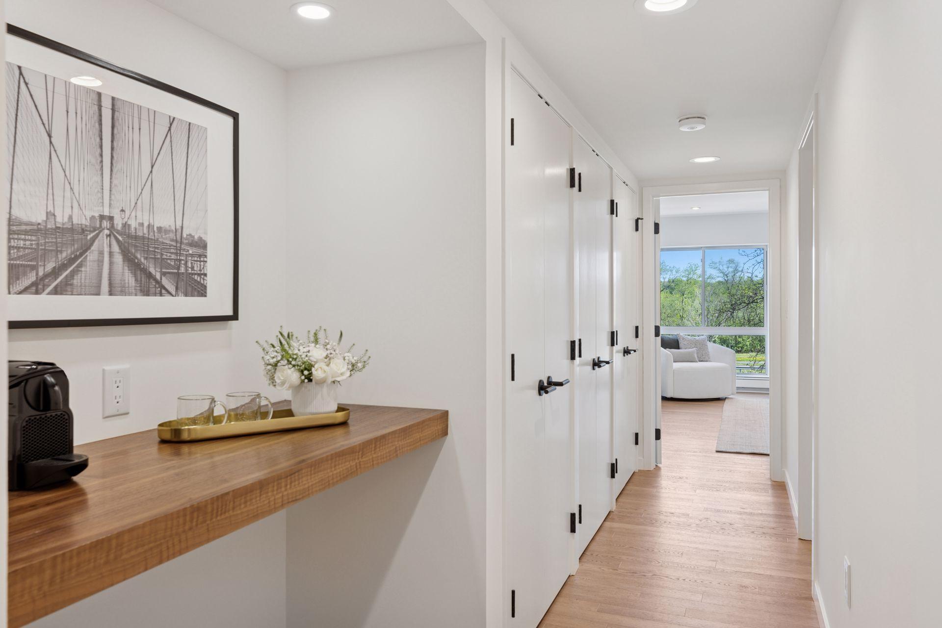 2221 Youngman Avenue Unit: 202