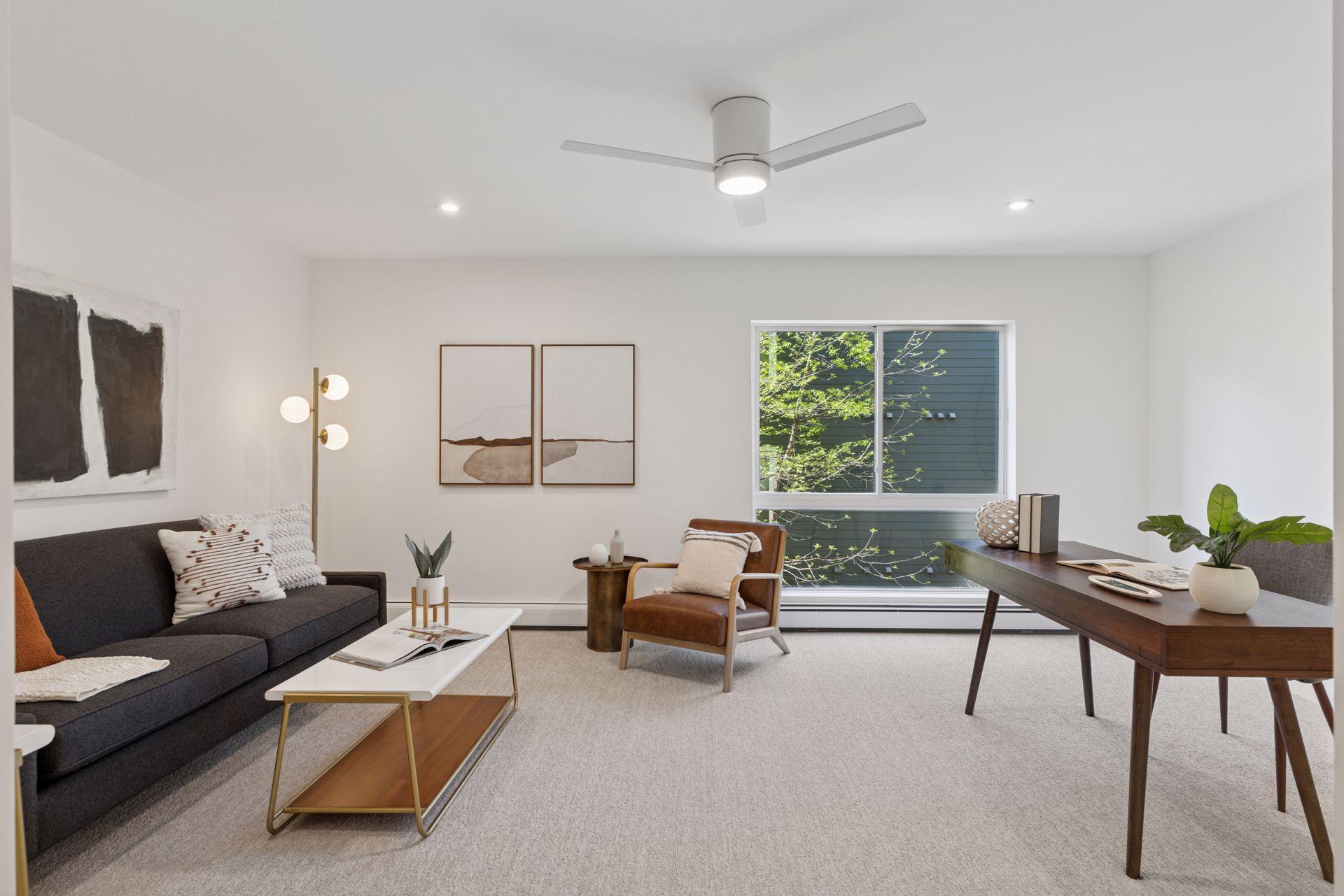 2221 Youngman Avenue Unit: 202
