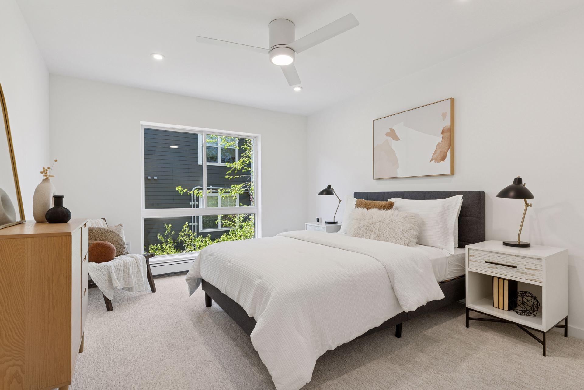2221 Youngman Avenue Unit: 202