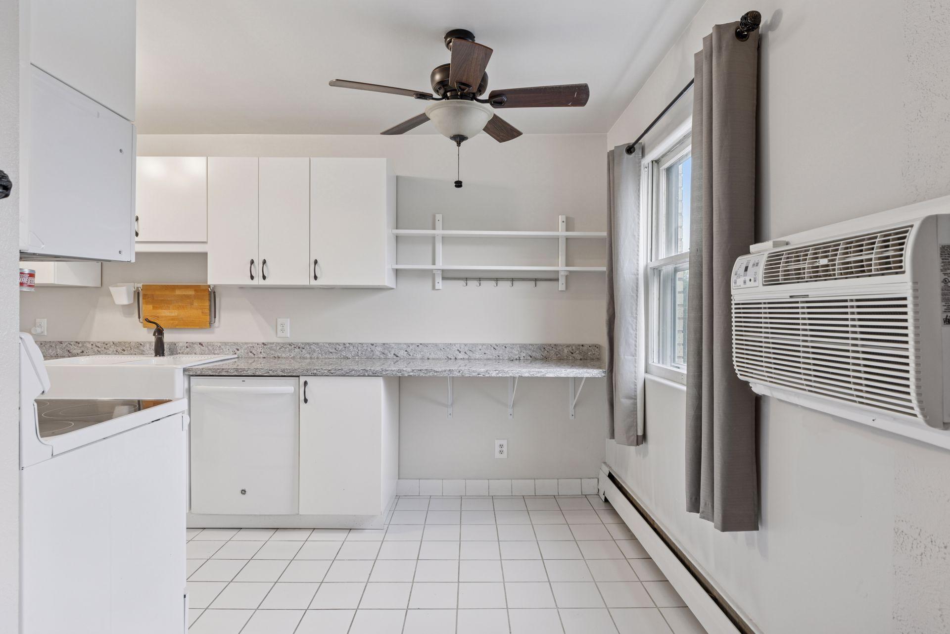 1540 Ashland Avenue Unit: 3