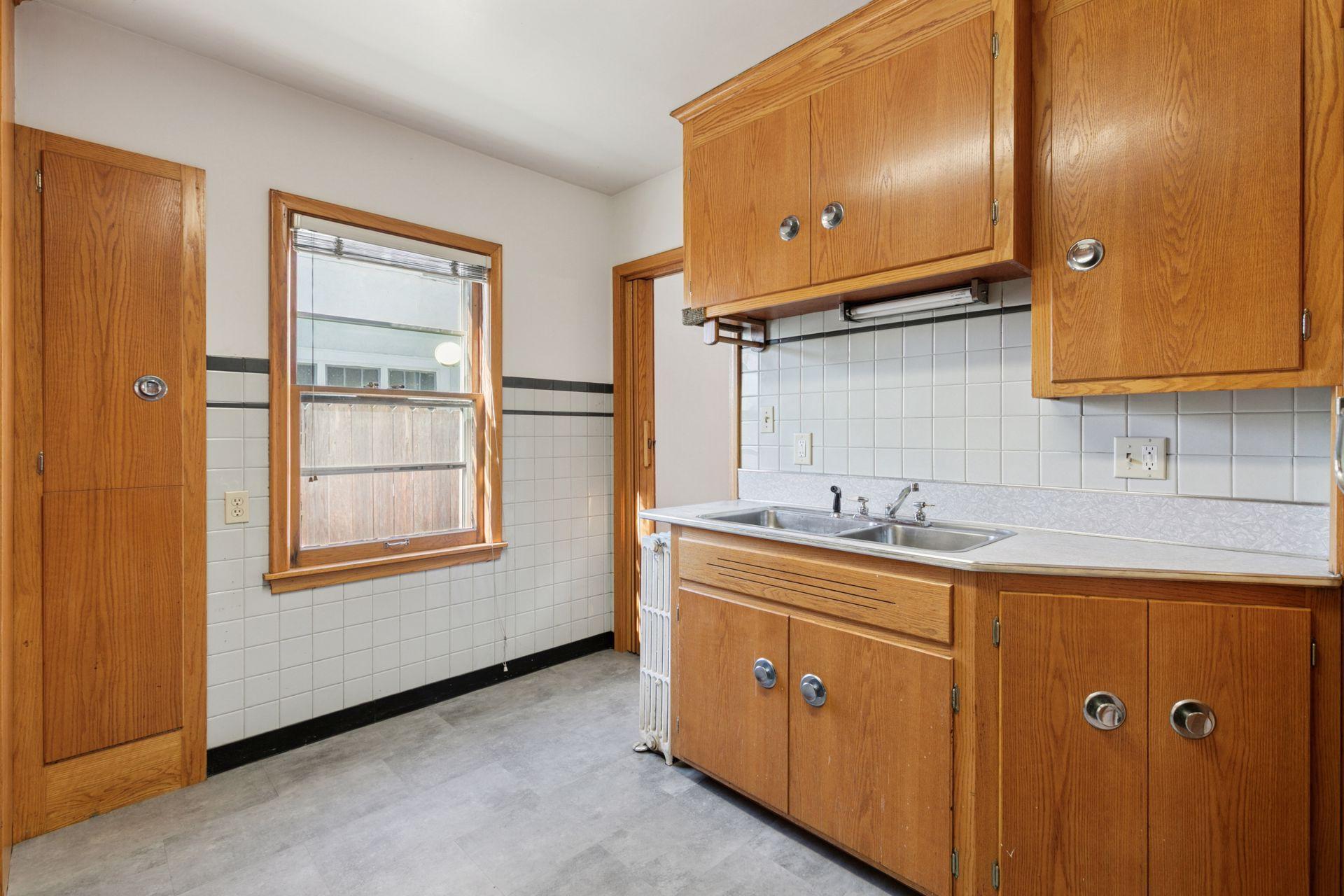 1926 Saint Clair Avenue