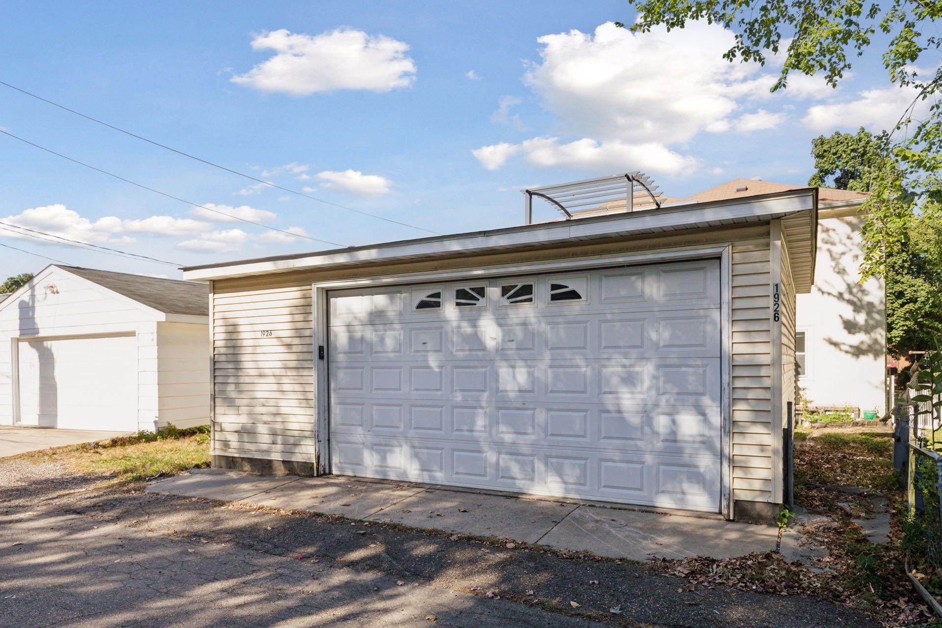 1926 Saint Clair Avenue