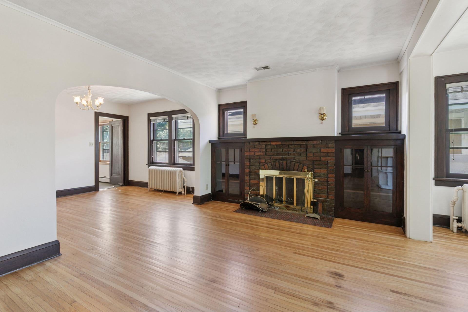 1926 Saint Clair Avenue