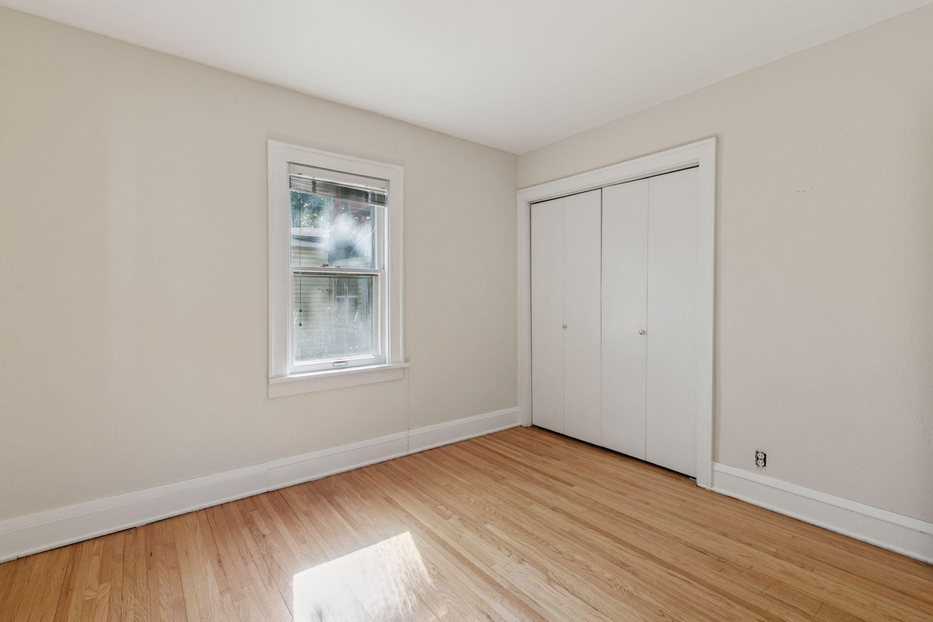 1926 Saint Clair Avenue