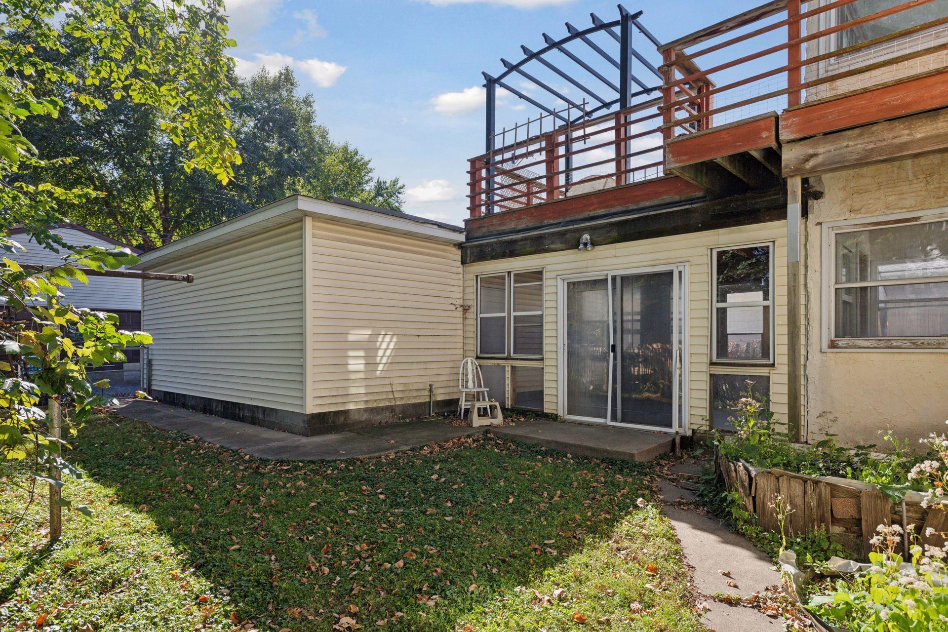 1926 Saint Clair Avenue