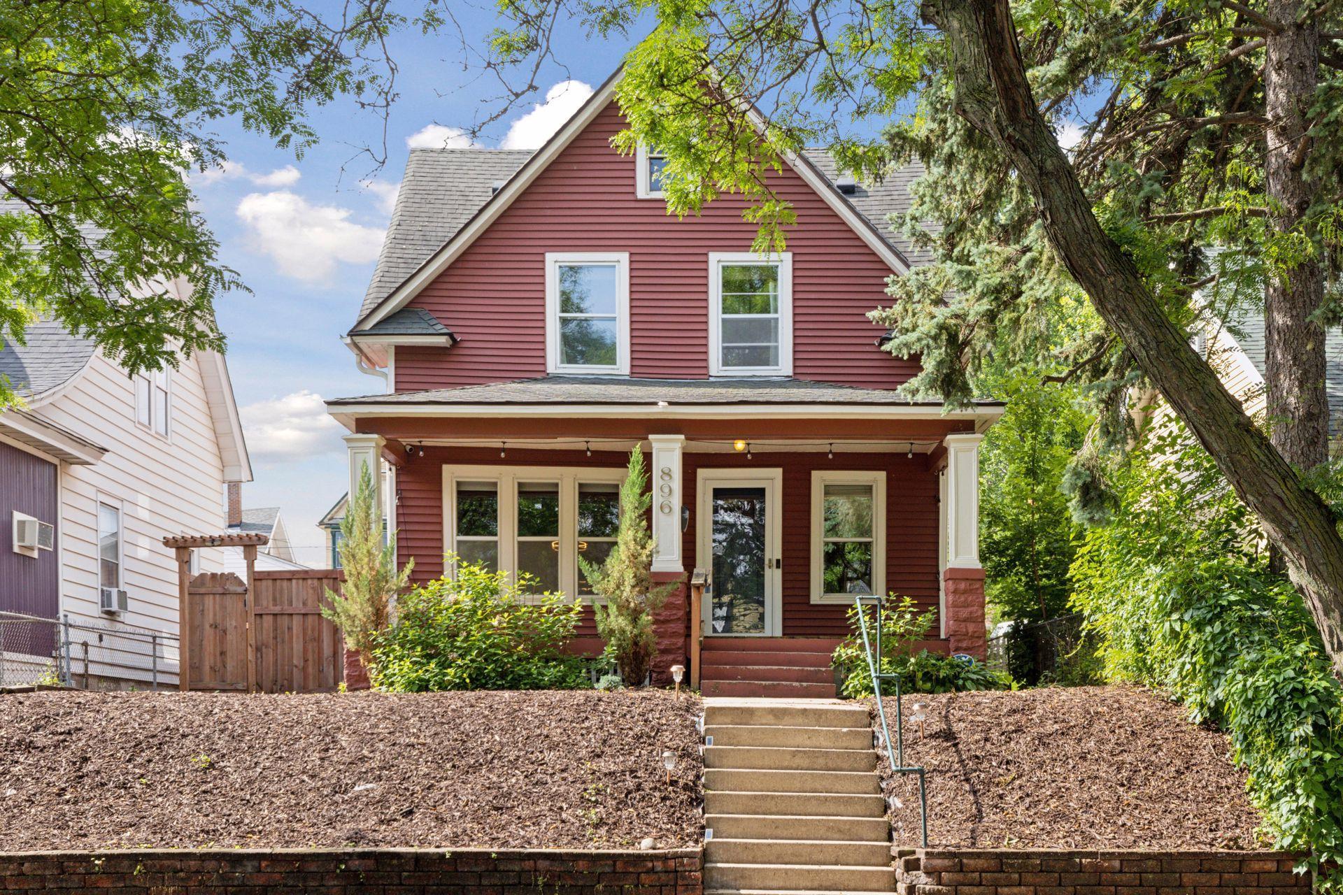 896 Carroll Avenue