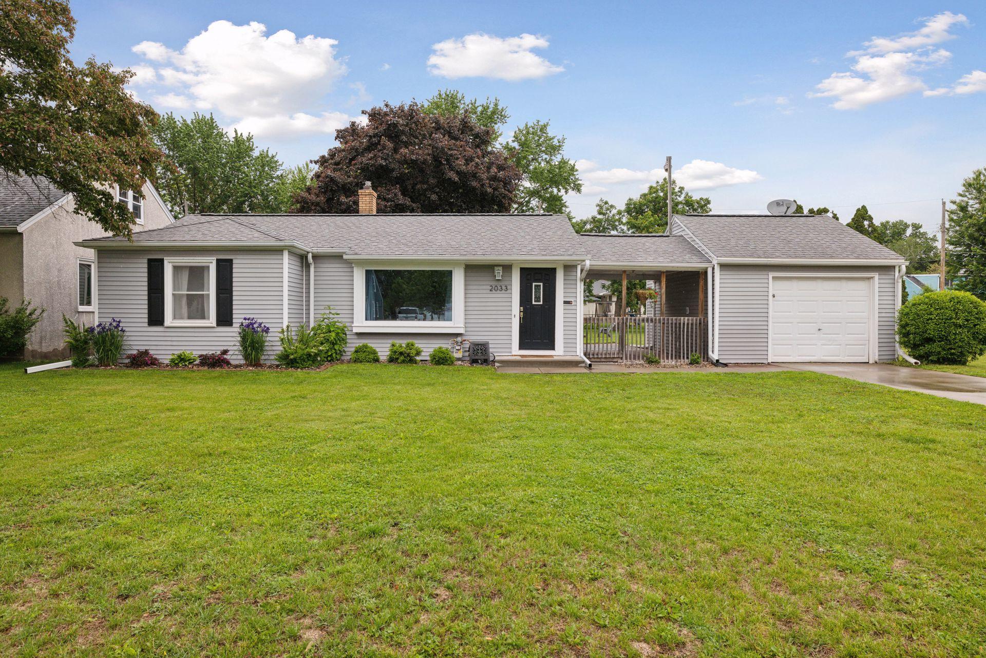 2033 Lacrosse Avenue