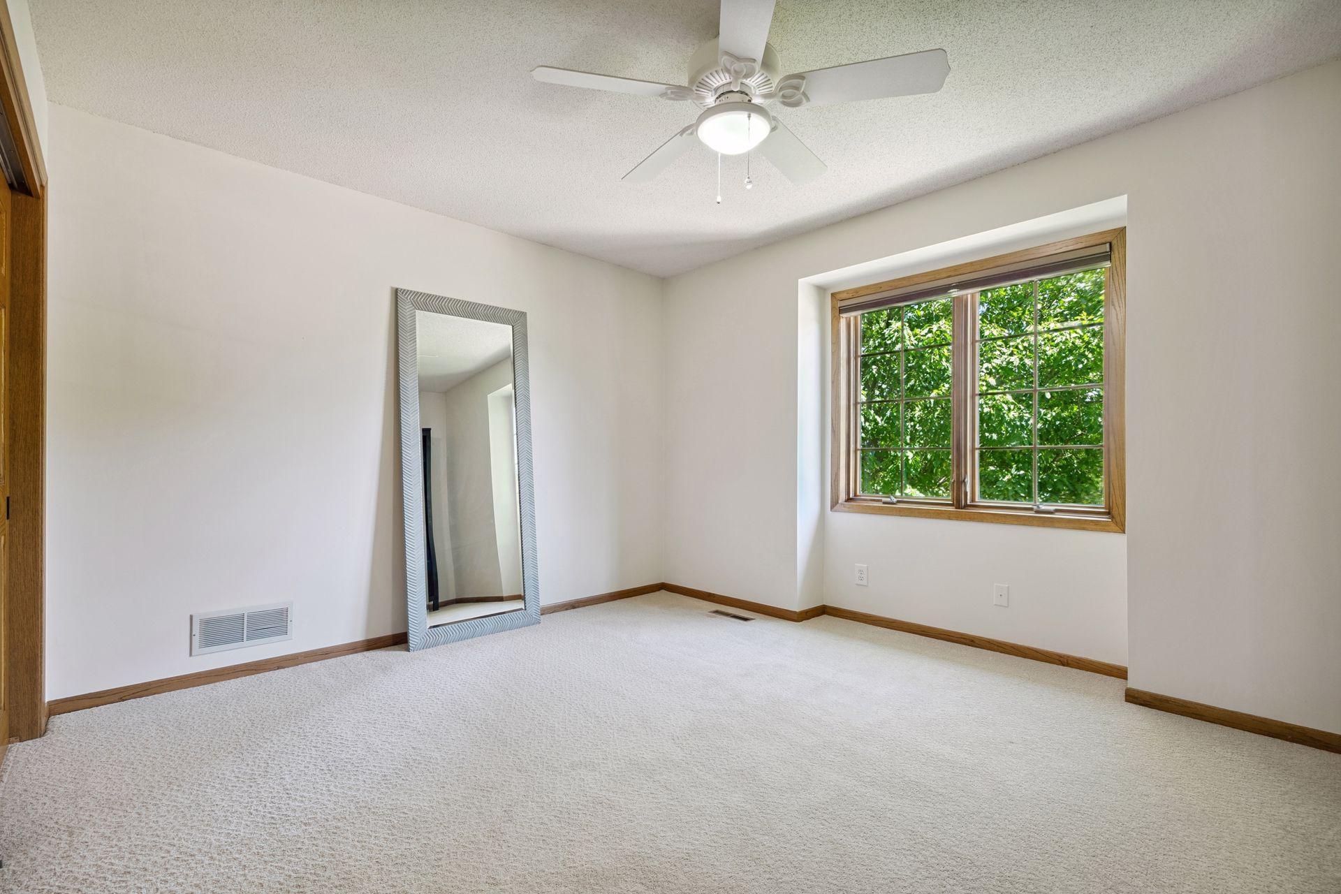 895 Mendakota Court
