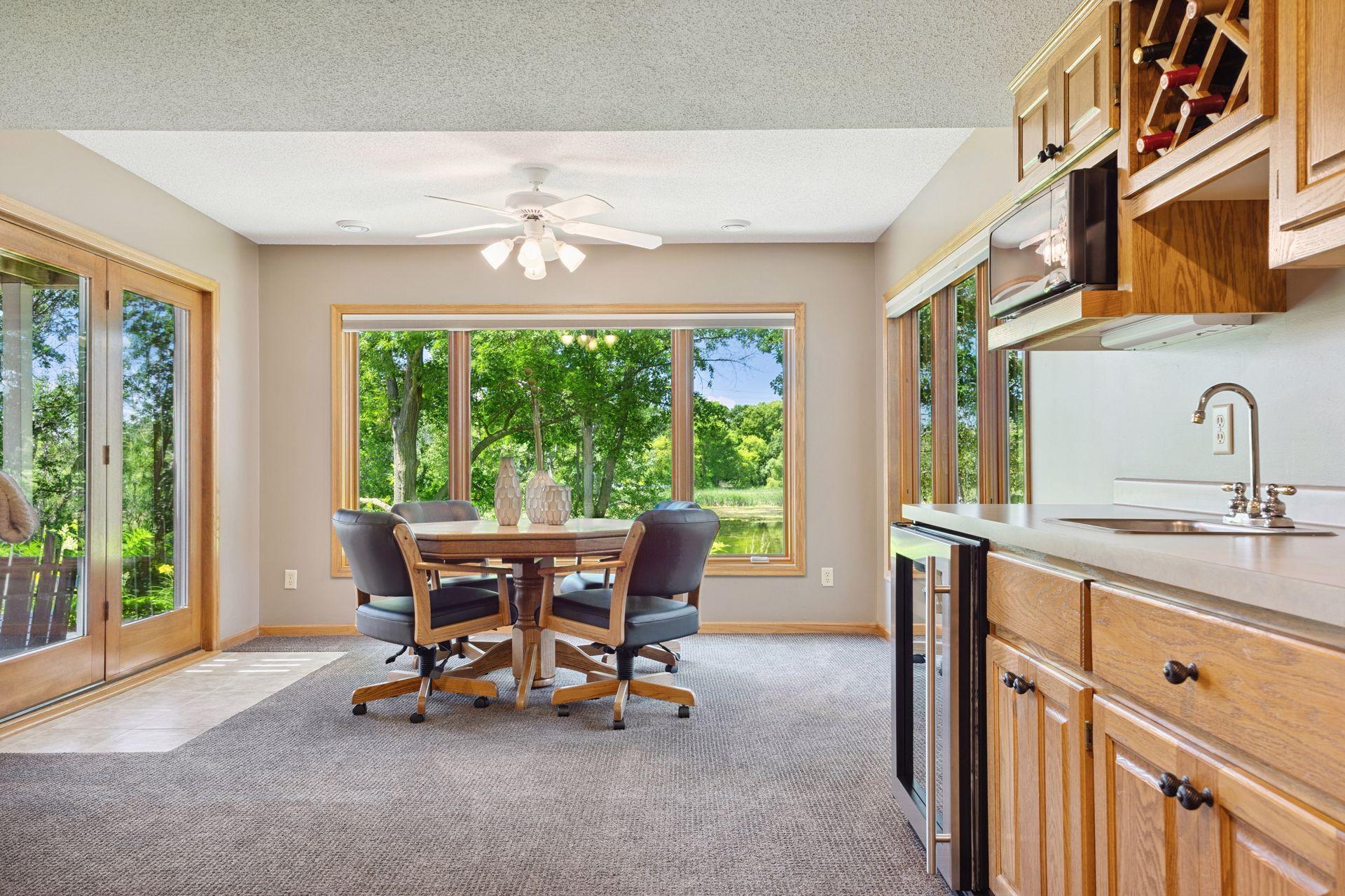 895 Mendakota Court