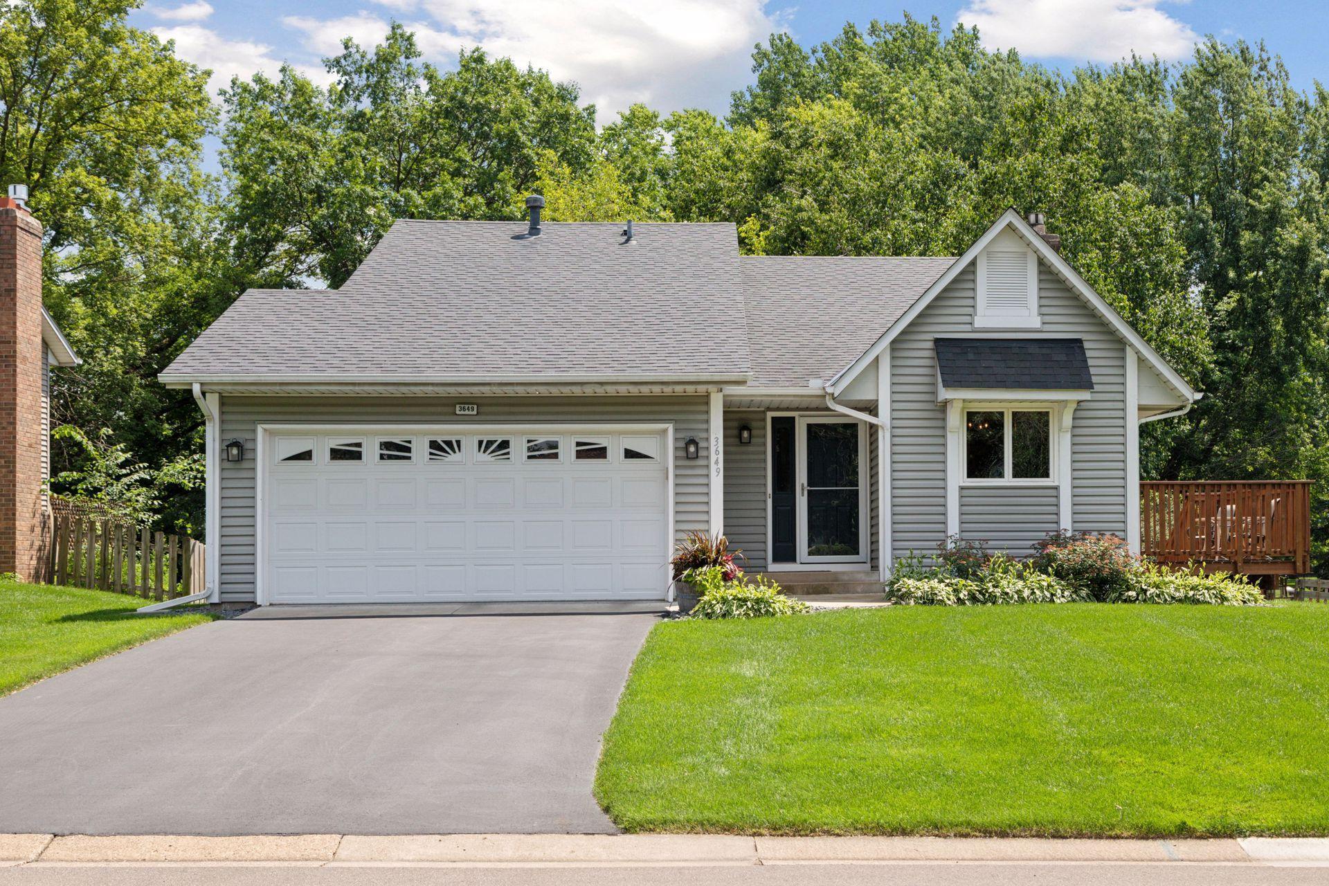 3649 Blue Jay Way