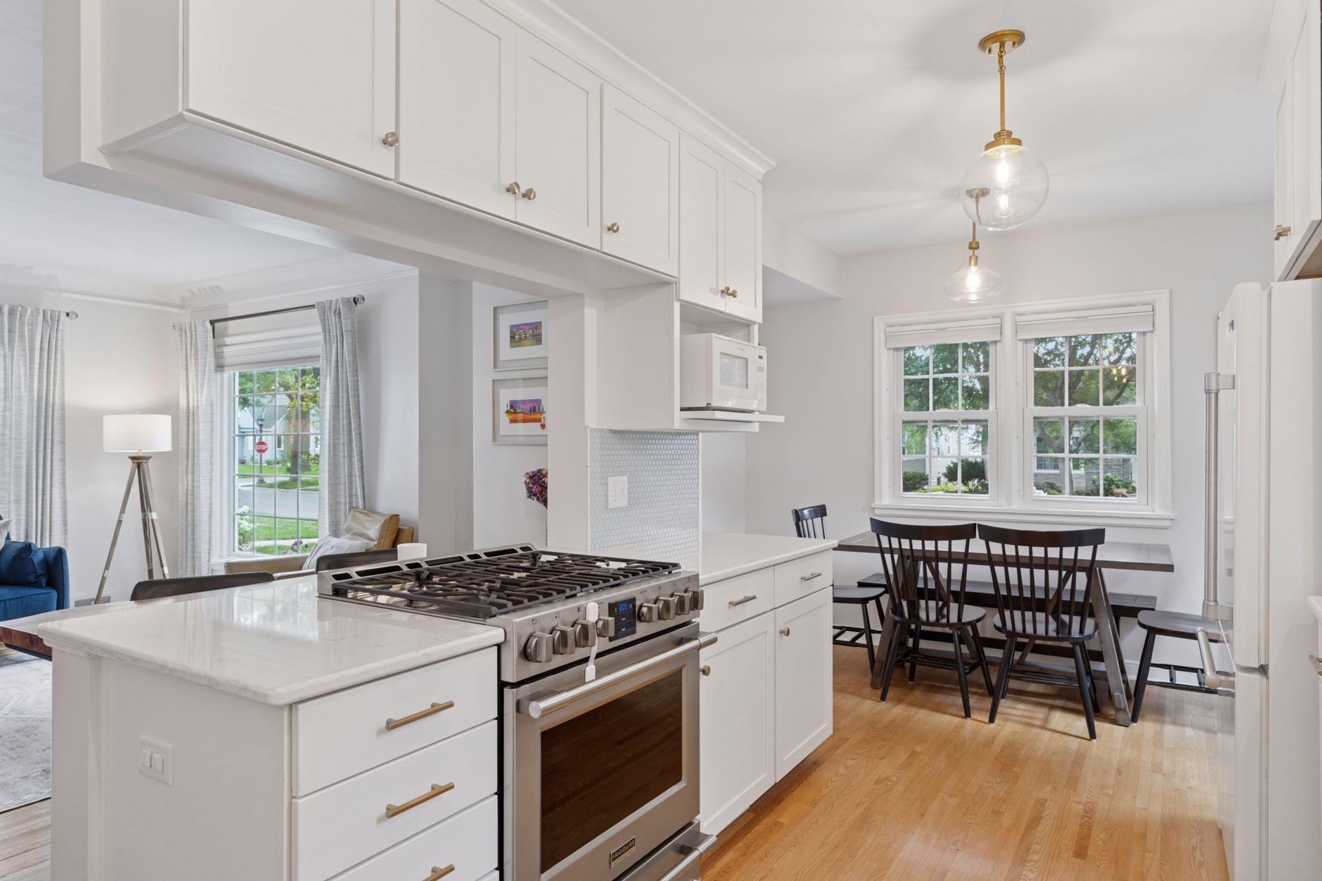 2135 Eleanor Avenue