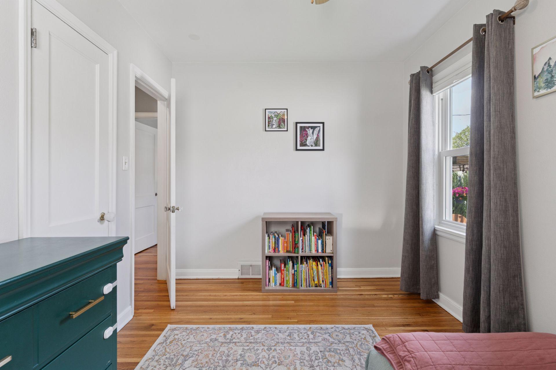 2135 Eleanor Avenue