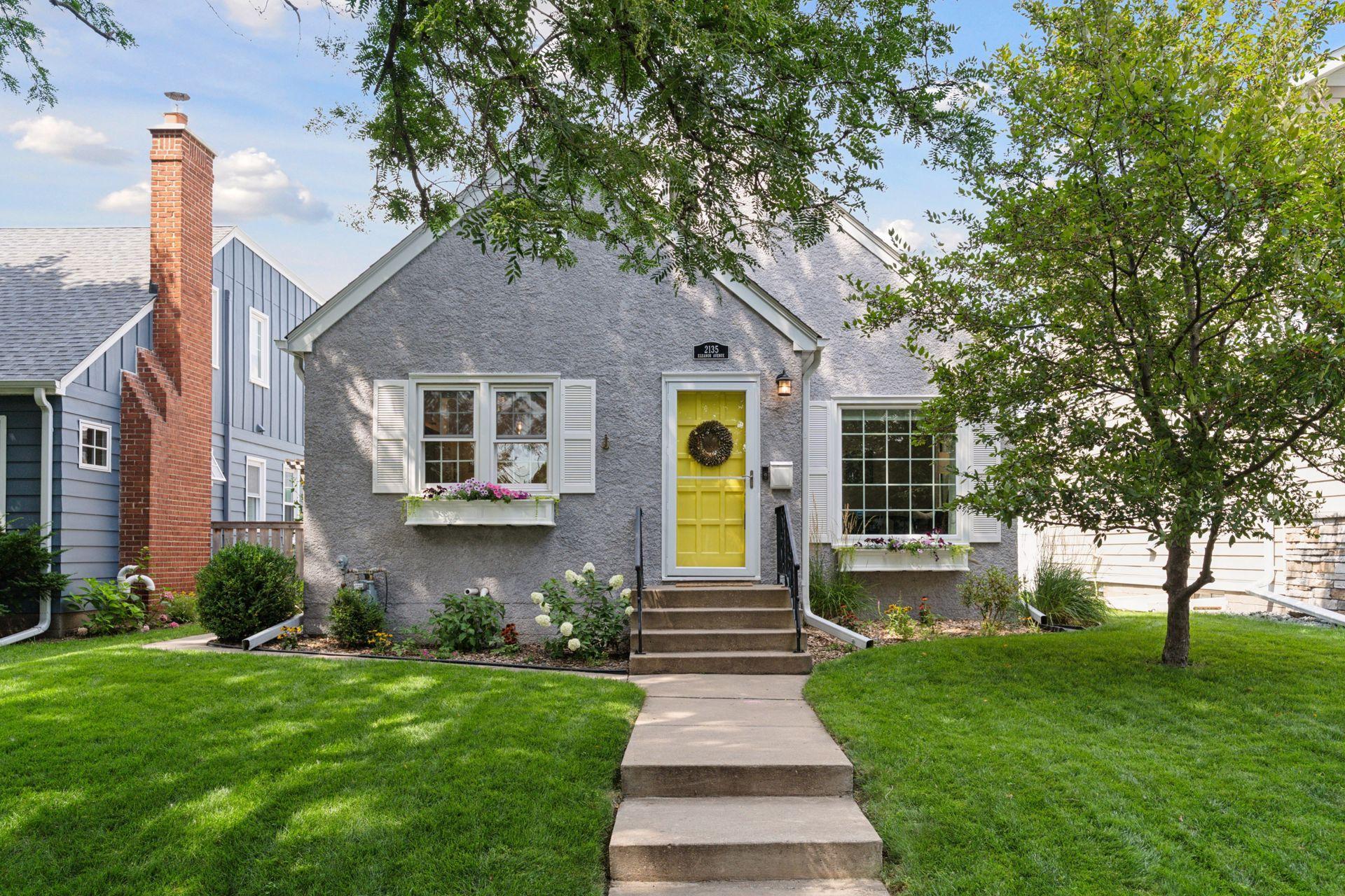 2135 Eleanor Avenue
