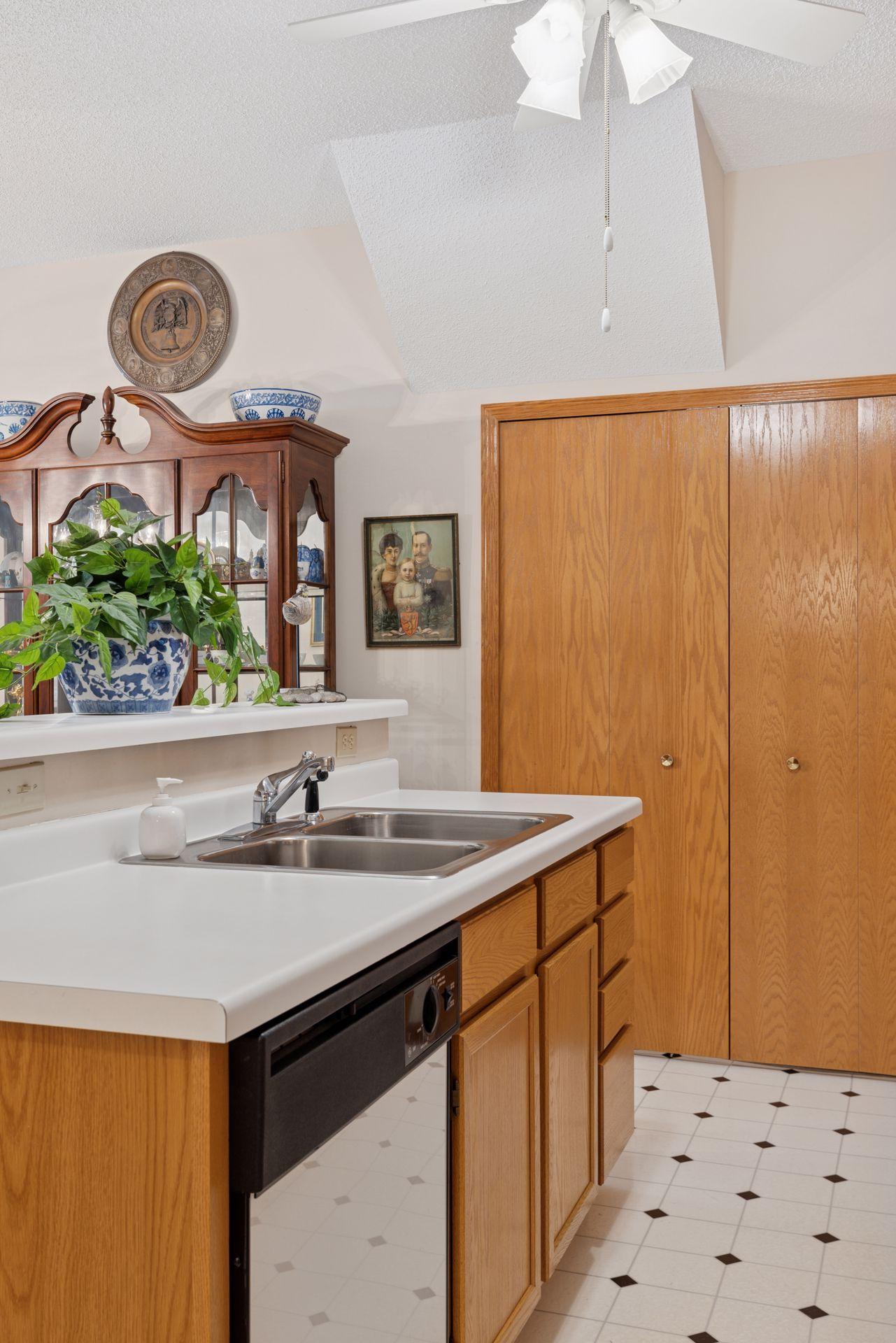 2704 Mallard Drive Unit: 0