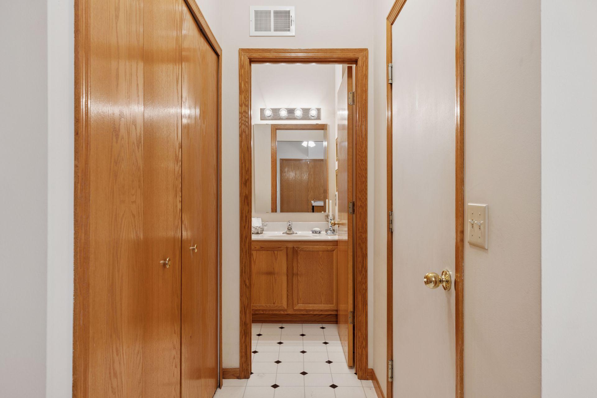 2704 Mallard Drive Unit: 0