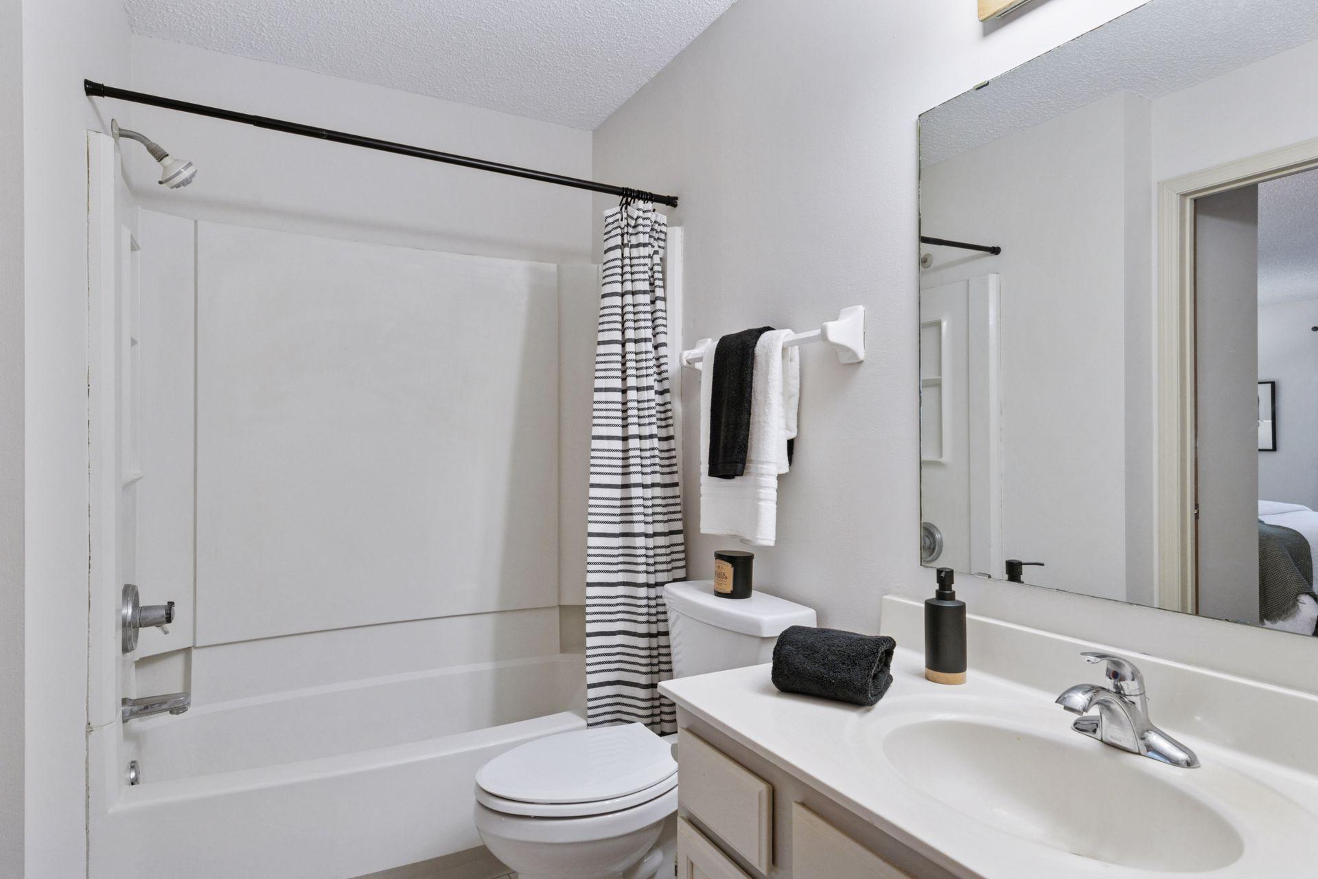2565 Heritage Drive Unit: 111