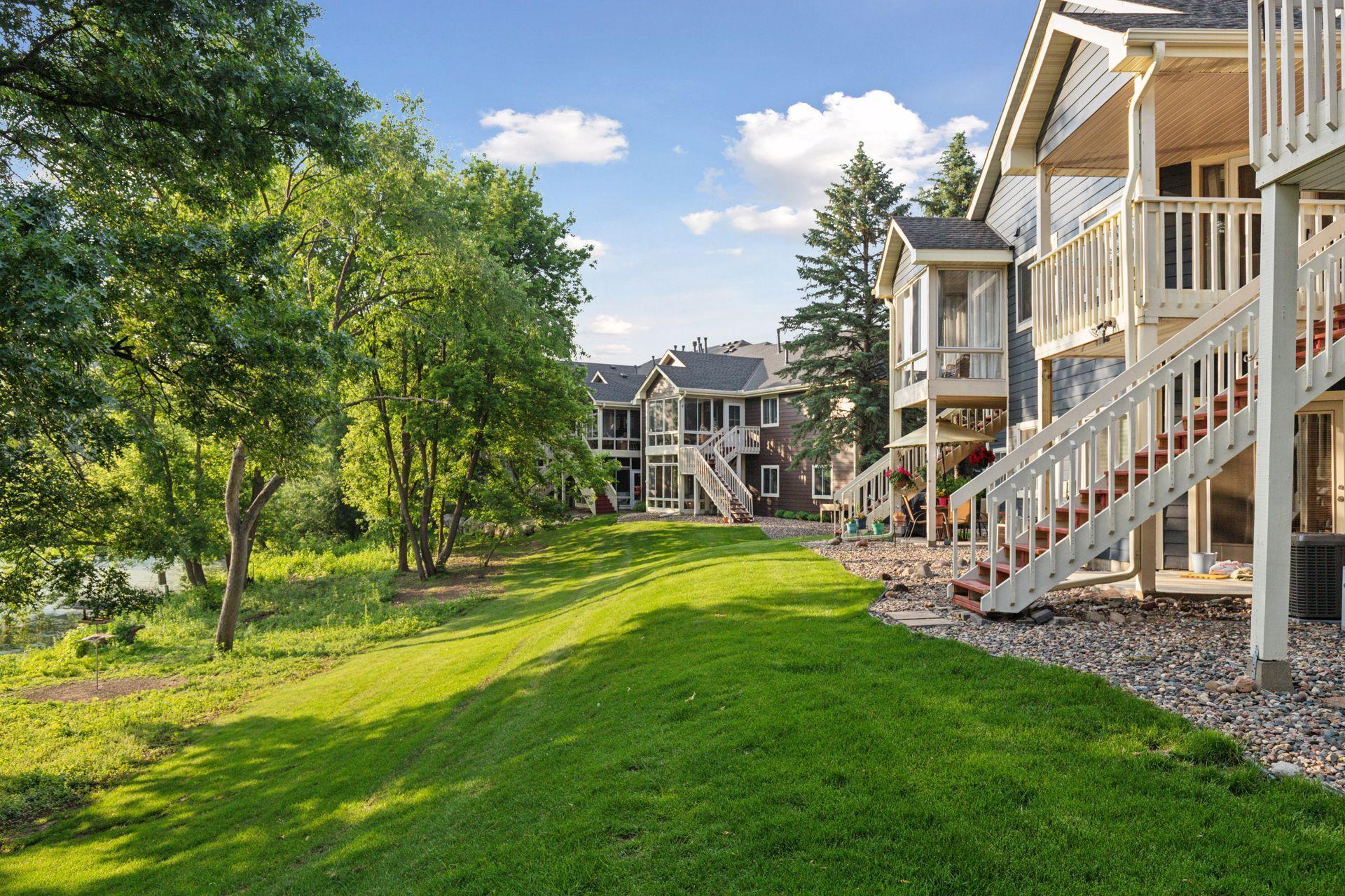 2565 Heritage Drive Unit: 111
