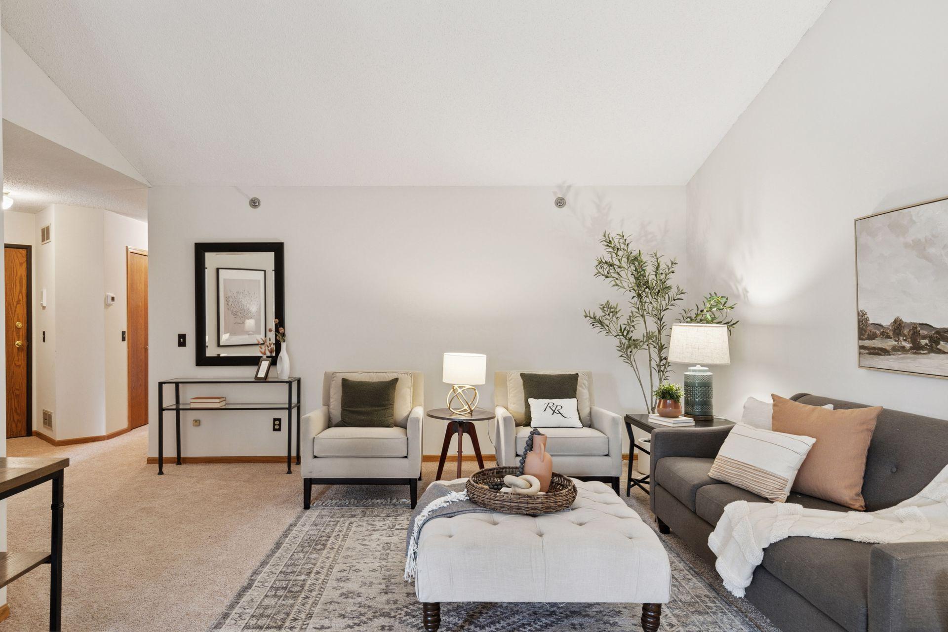 2565 Heritage Drive Unit: 111