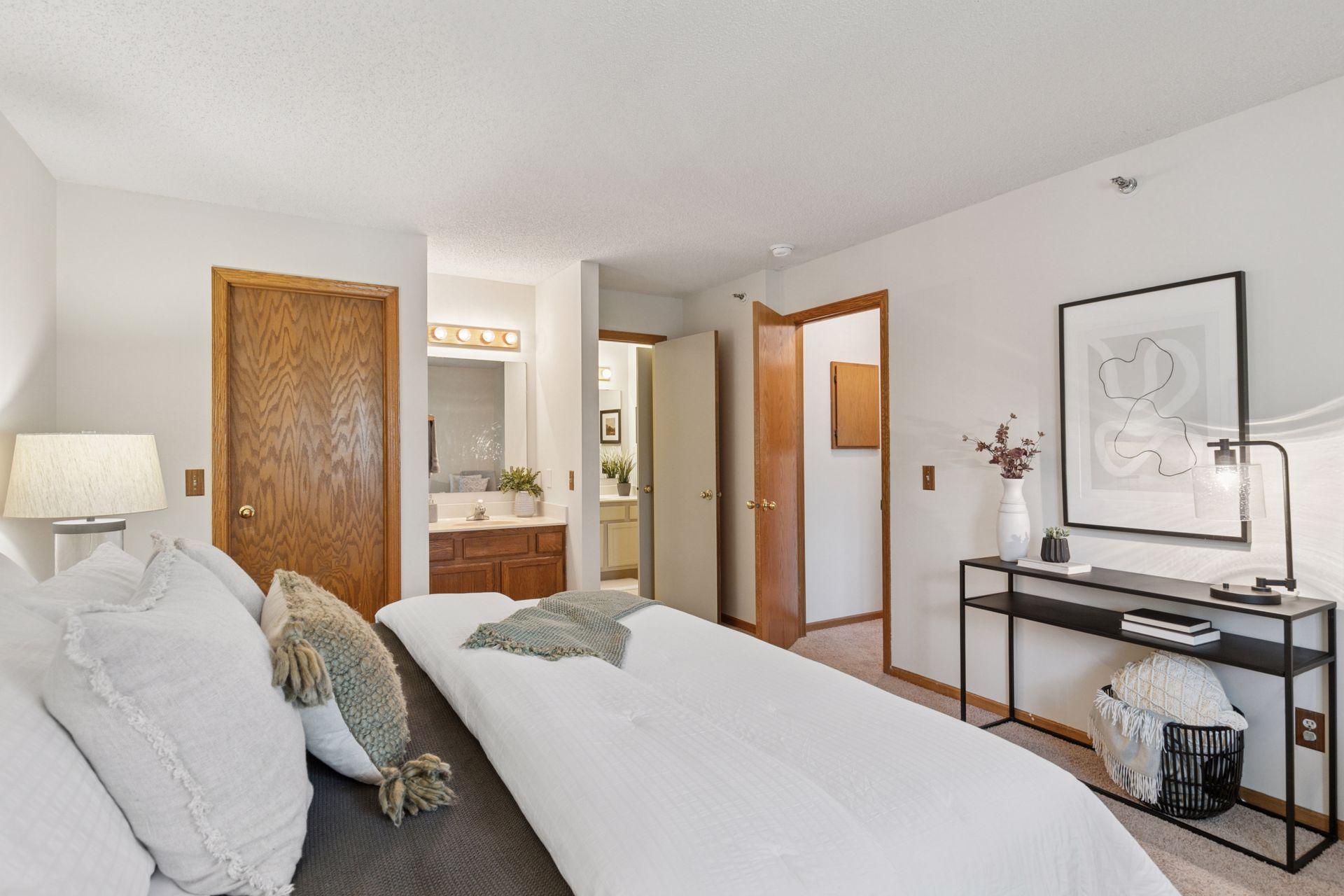 2565 Heritage Drive Unit: 111