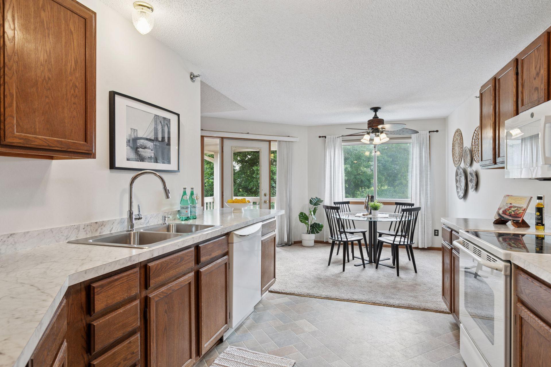2565 Heritage Drive Unit: 111