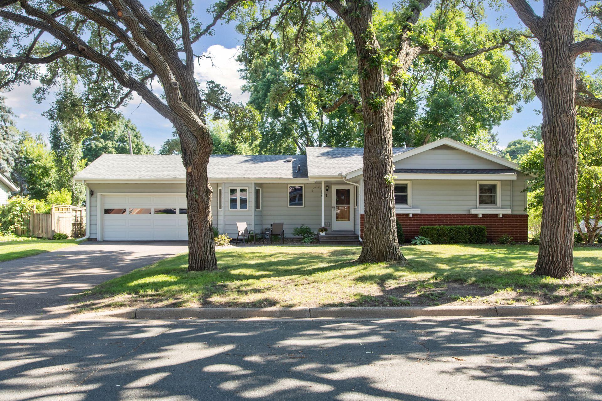 717 Navajo Lane