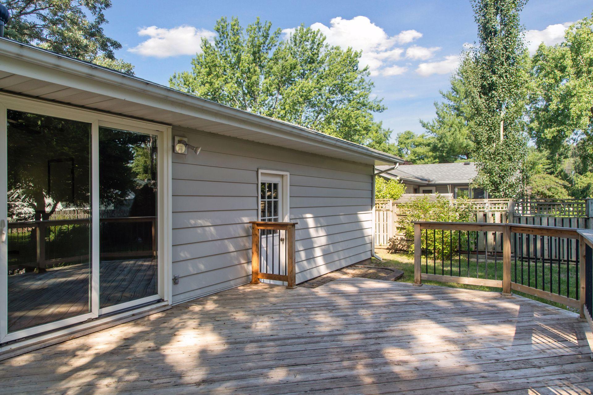 717 Navajo Lane