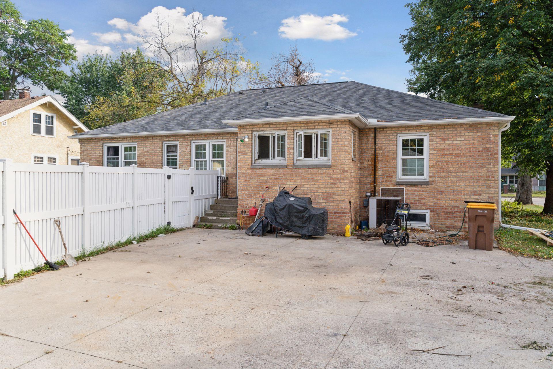 1905 Birch Lake Avenue