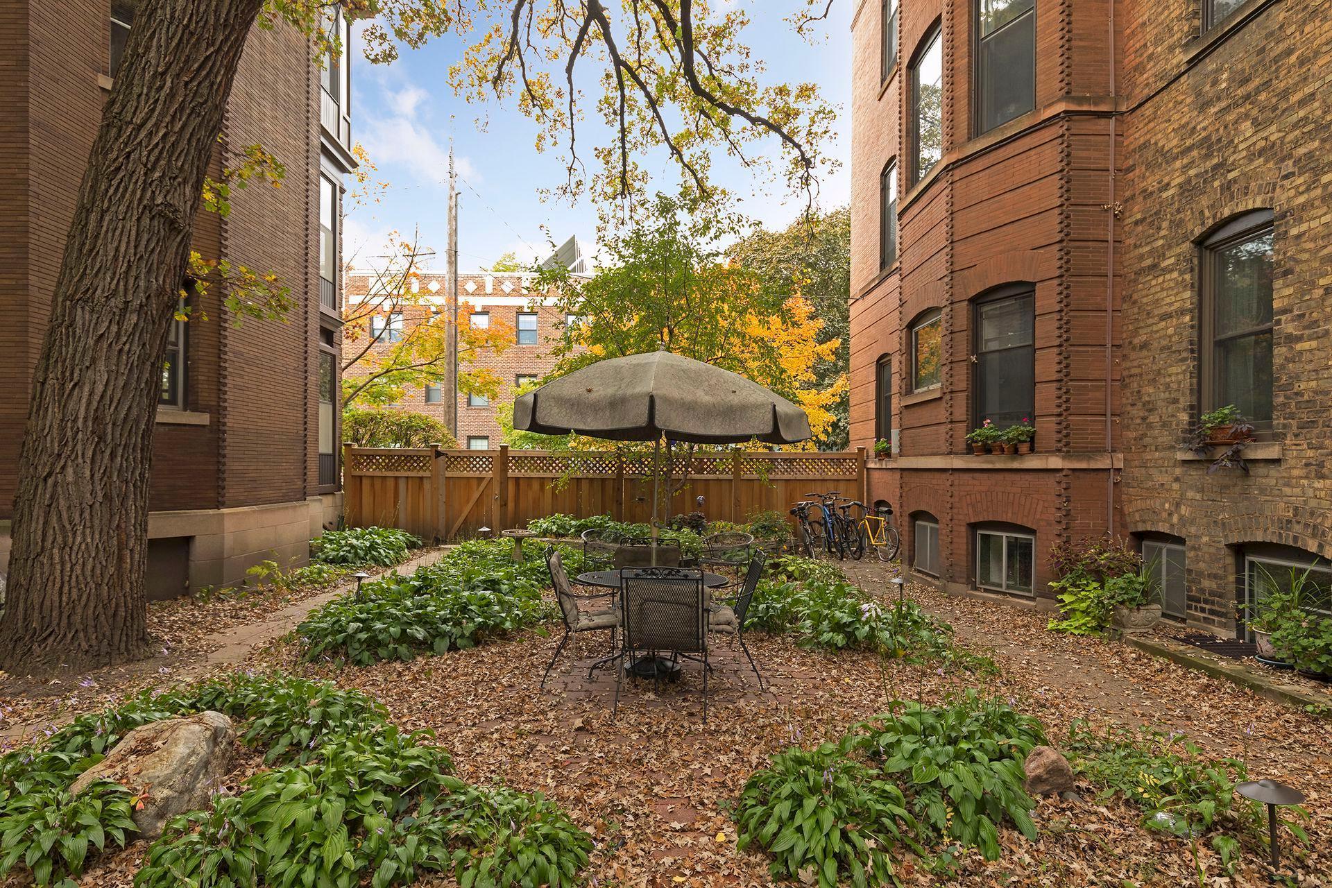 614 Grand Avenue Unit: 3EE