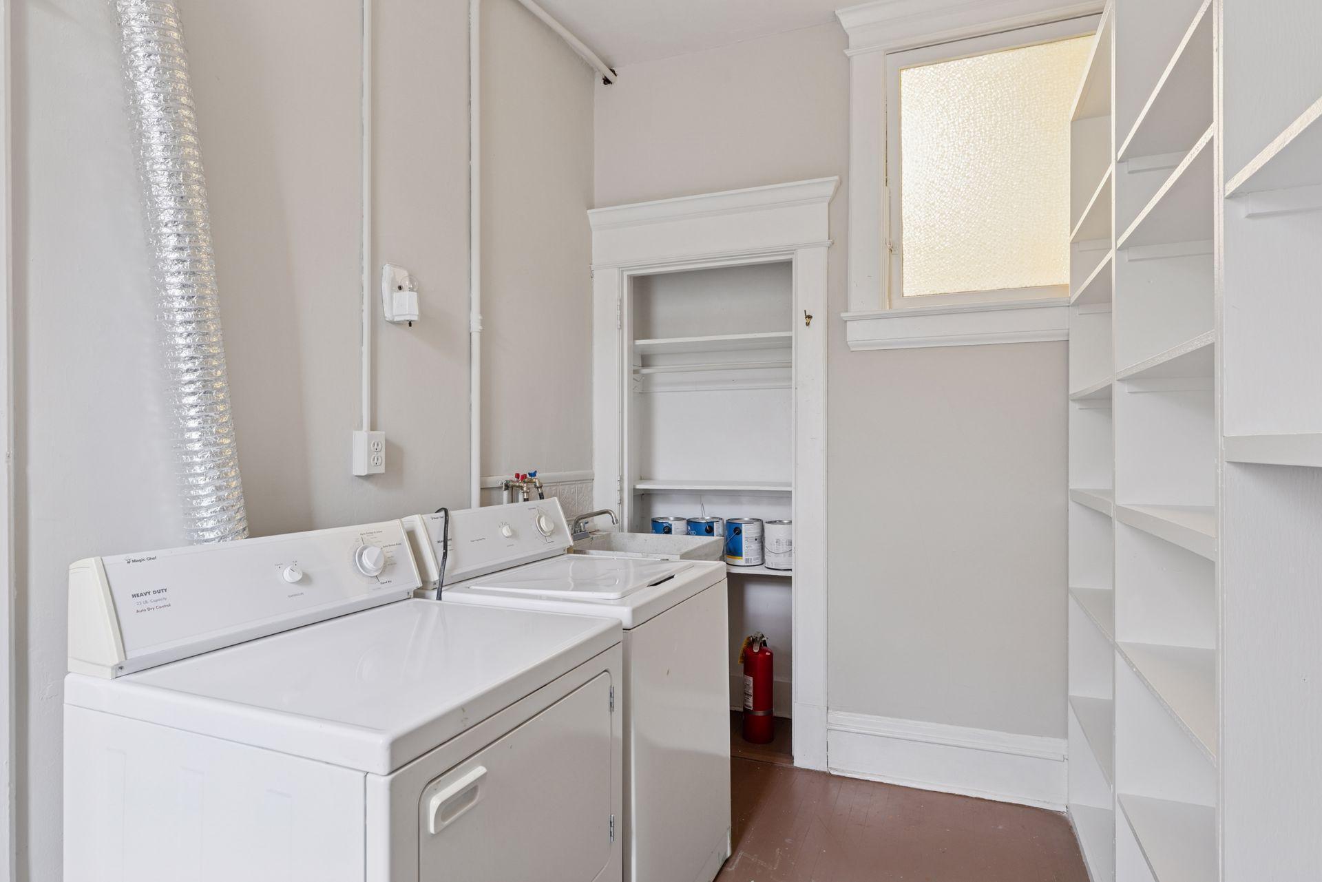 614 Grand Avenue Unit: 3EE