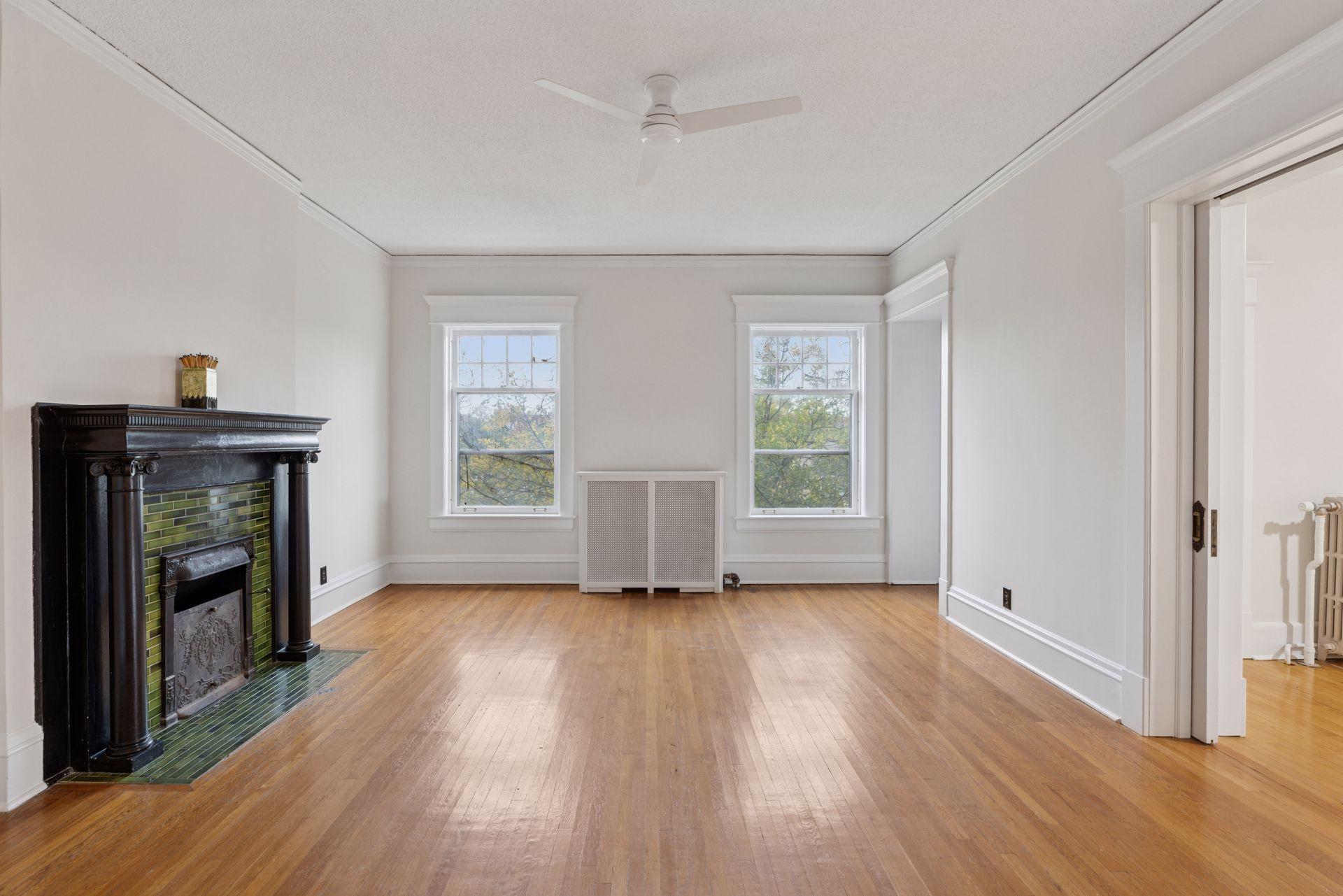 614 Grand Avenue Unit: 3EE