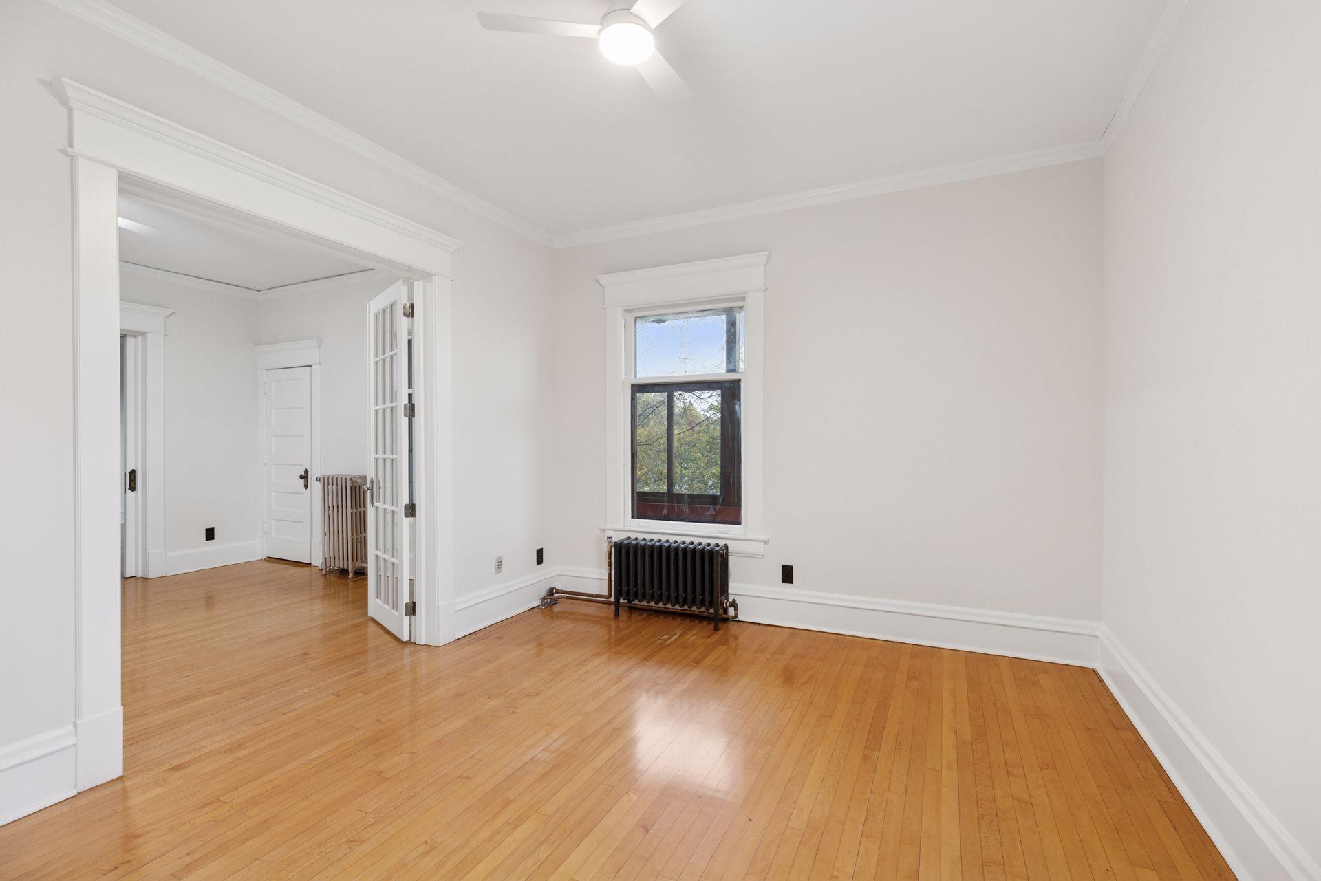 614 Grand Avenue Unit: 3EE