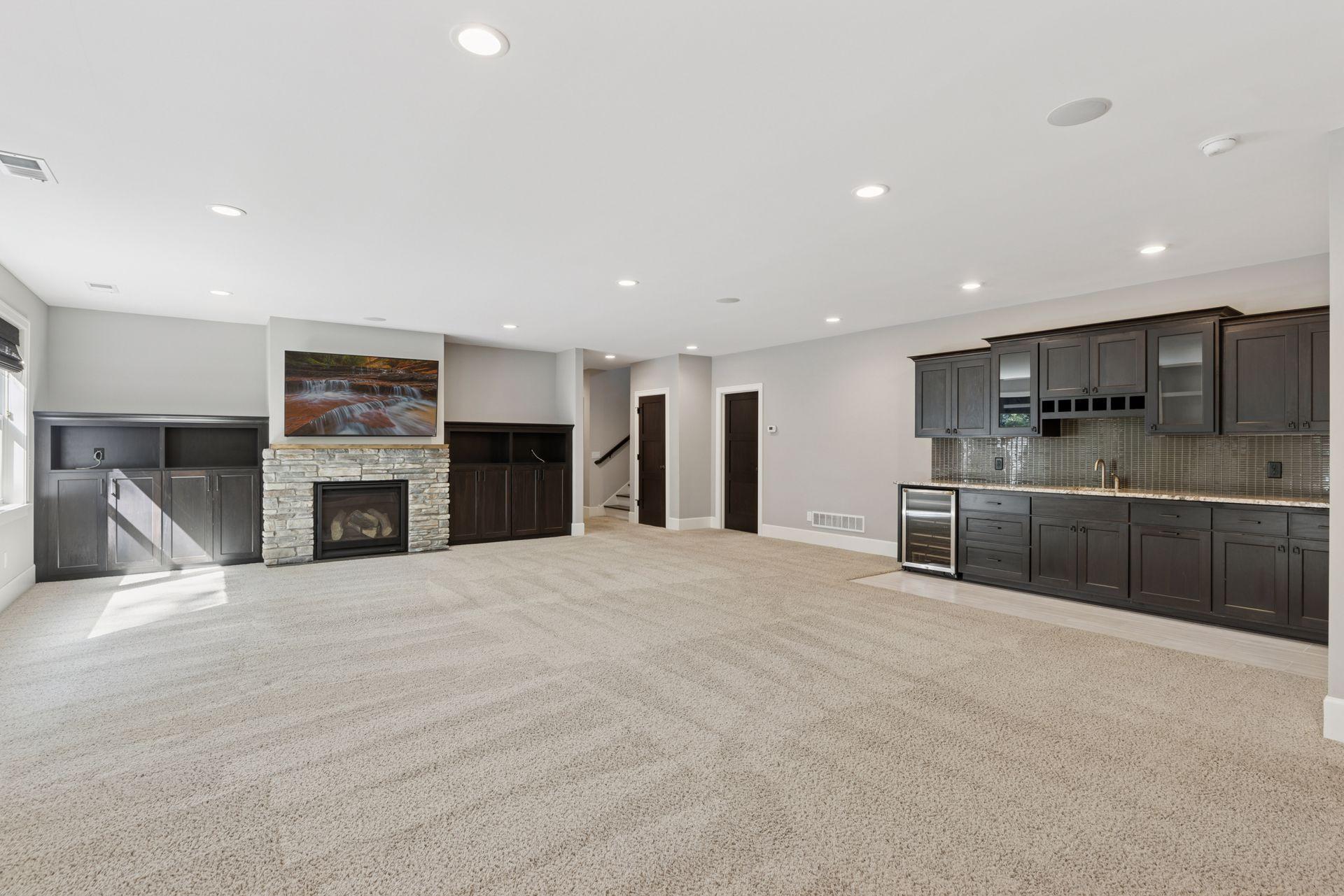 648 Sunset Lane