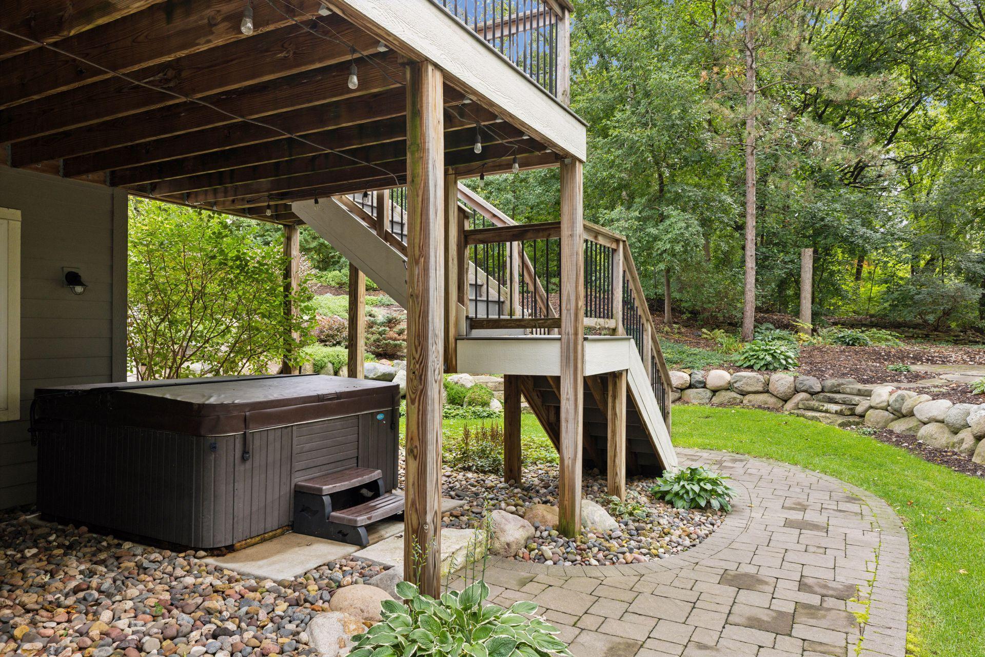 648 Sunset Lane