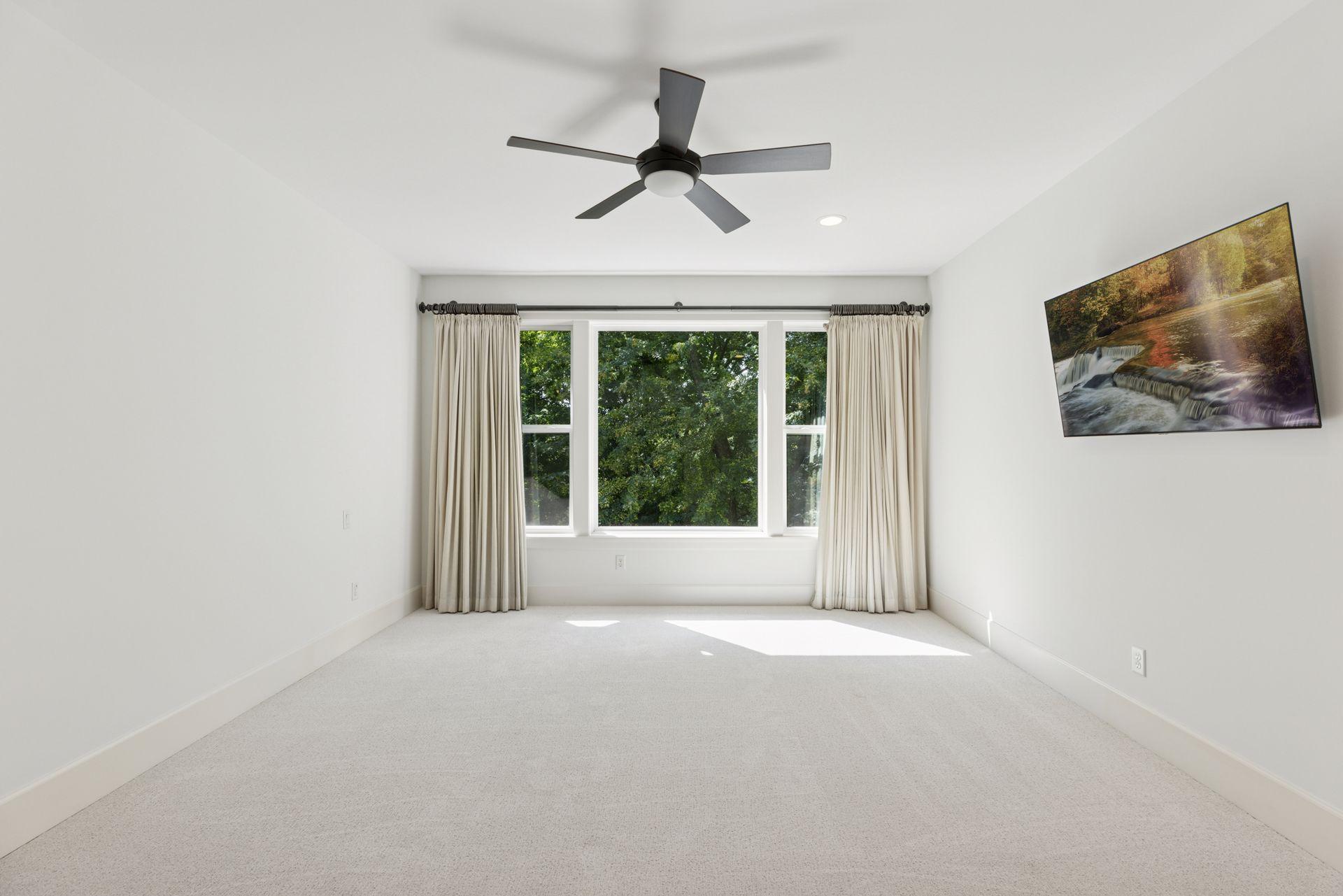 648 Sunset Lane