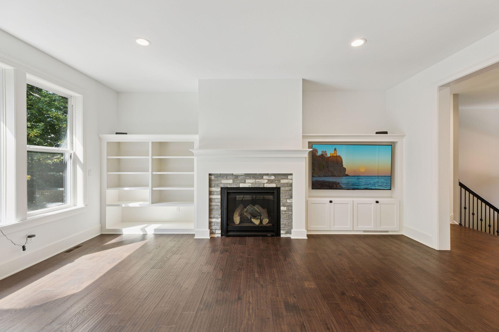 648 Sunset Lane