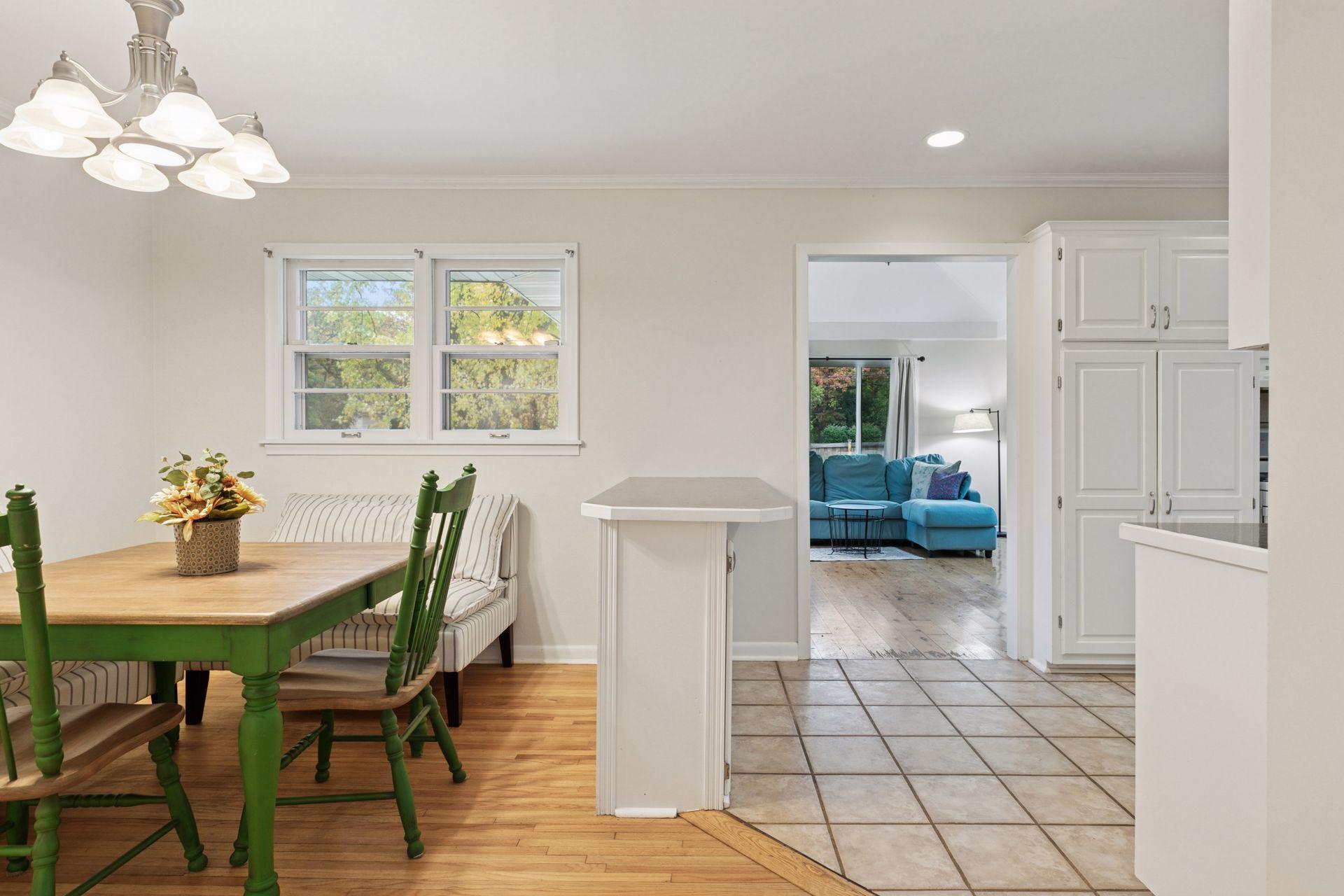 1102 Carlton Drive