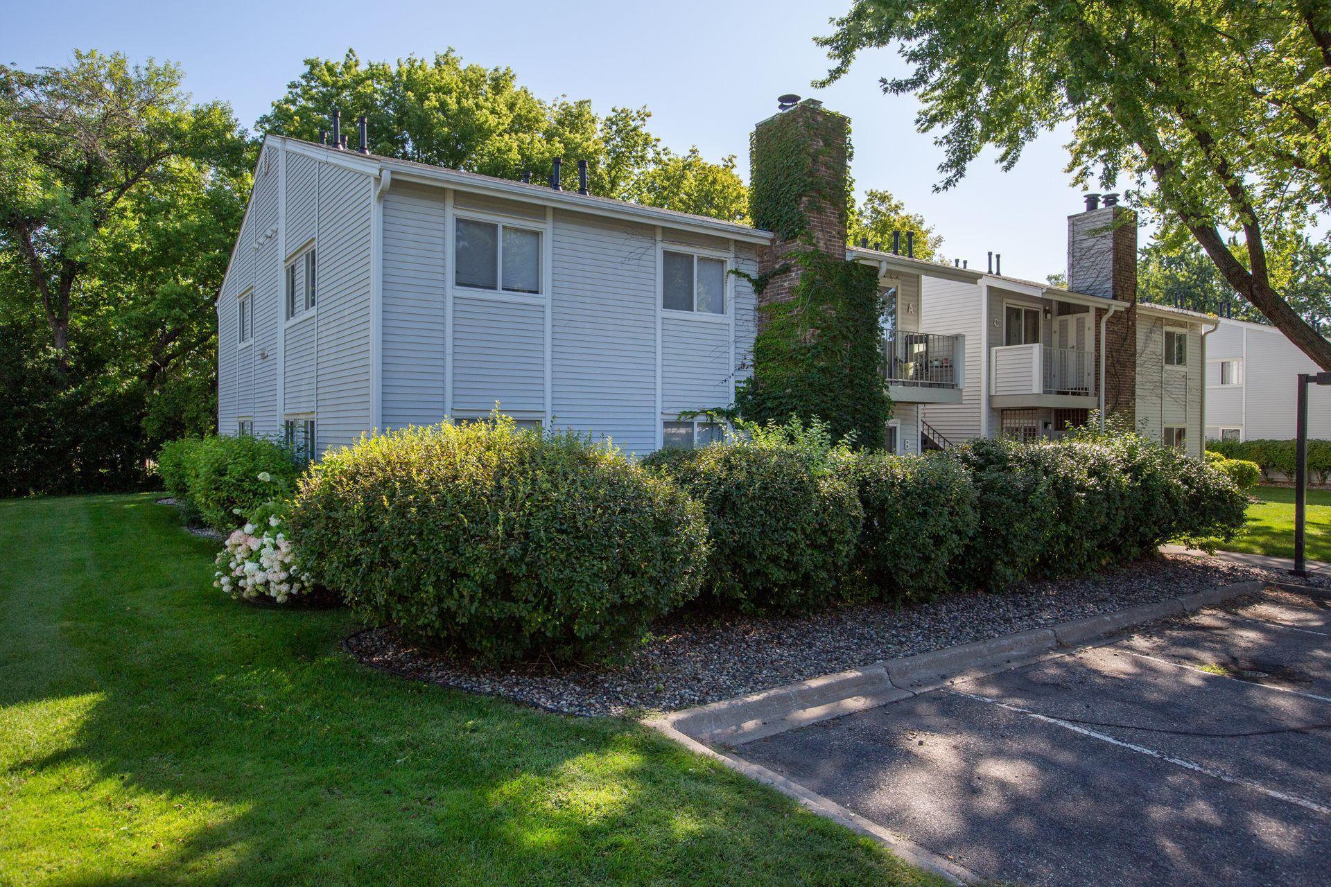 2250 Benson Avenue Unit: H